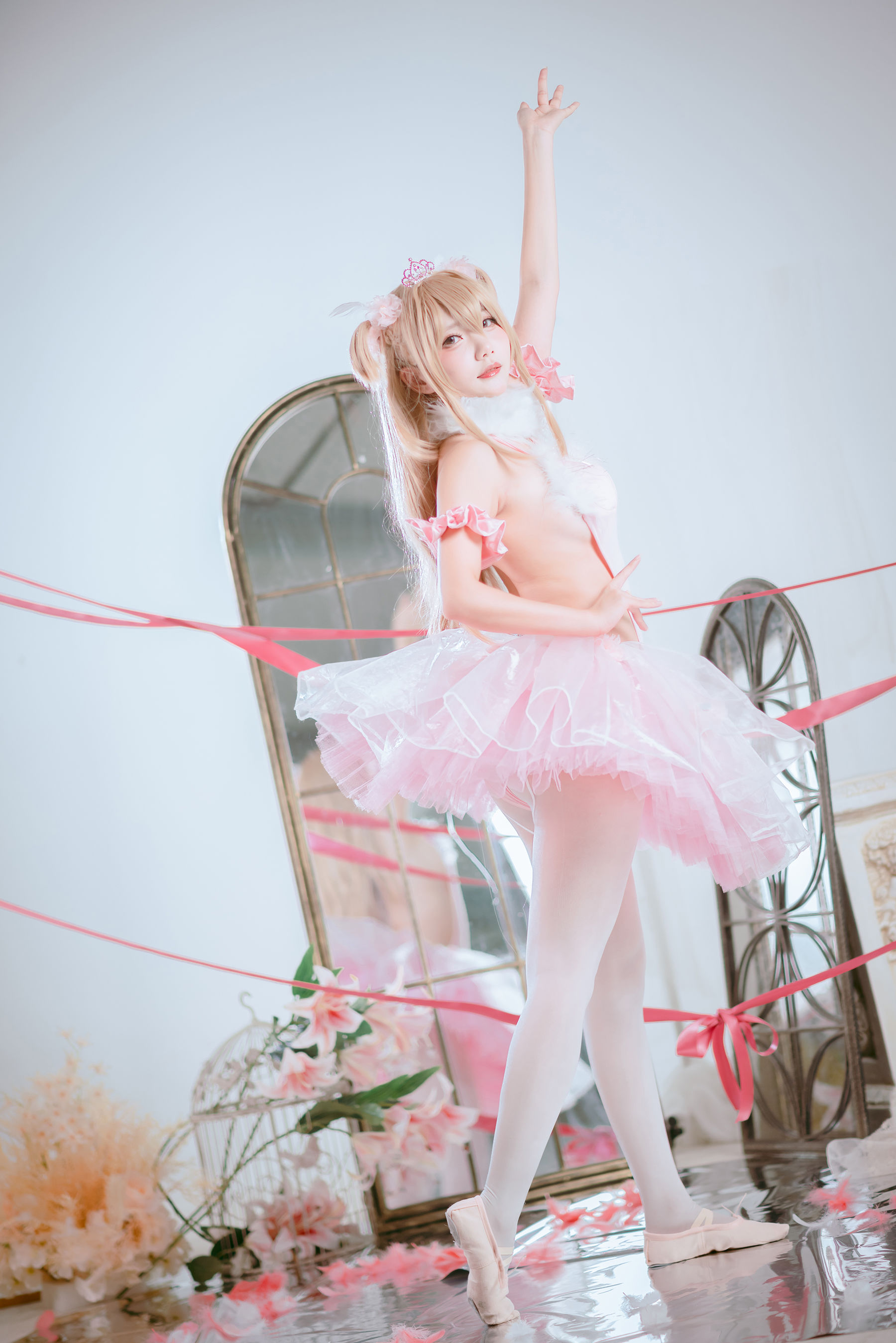 [网红COS] 是一只熊仔吗 - anmi 后辈酱