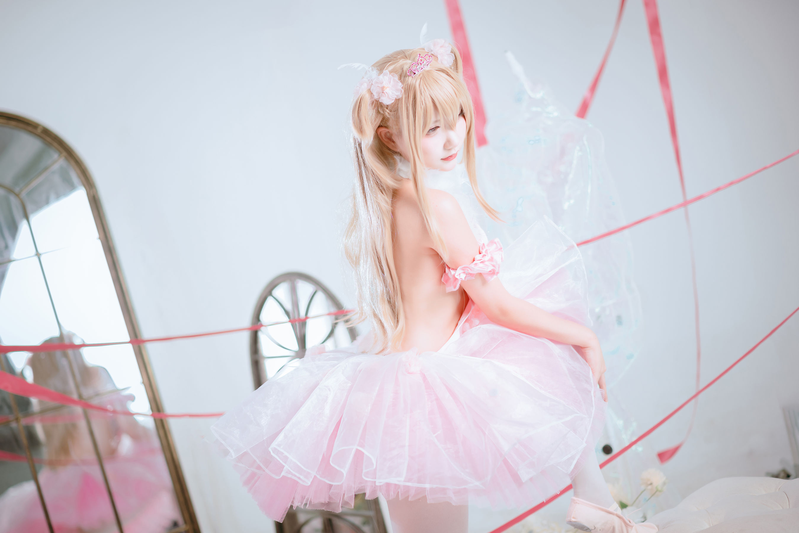 [网红COS] 是一只熊仔吗 - anmi 后辈酱