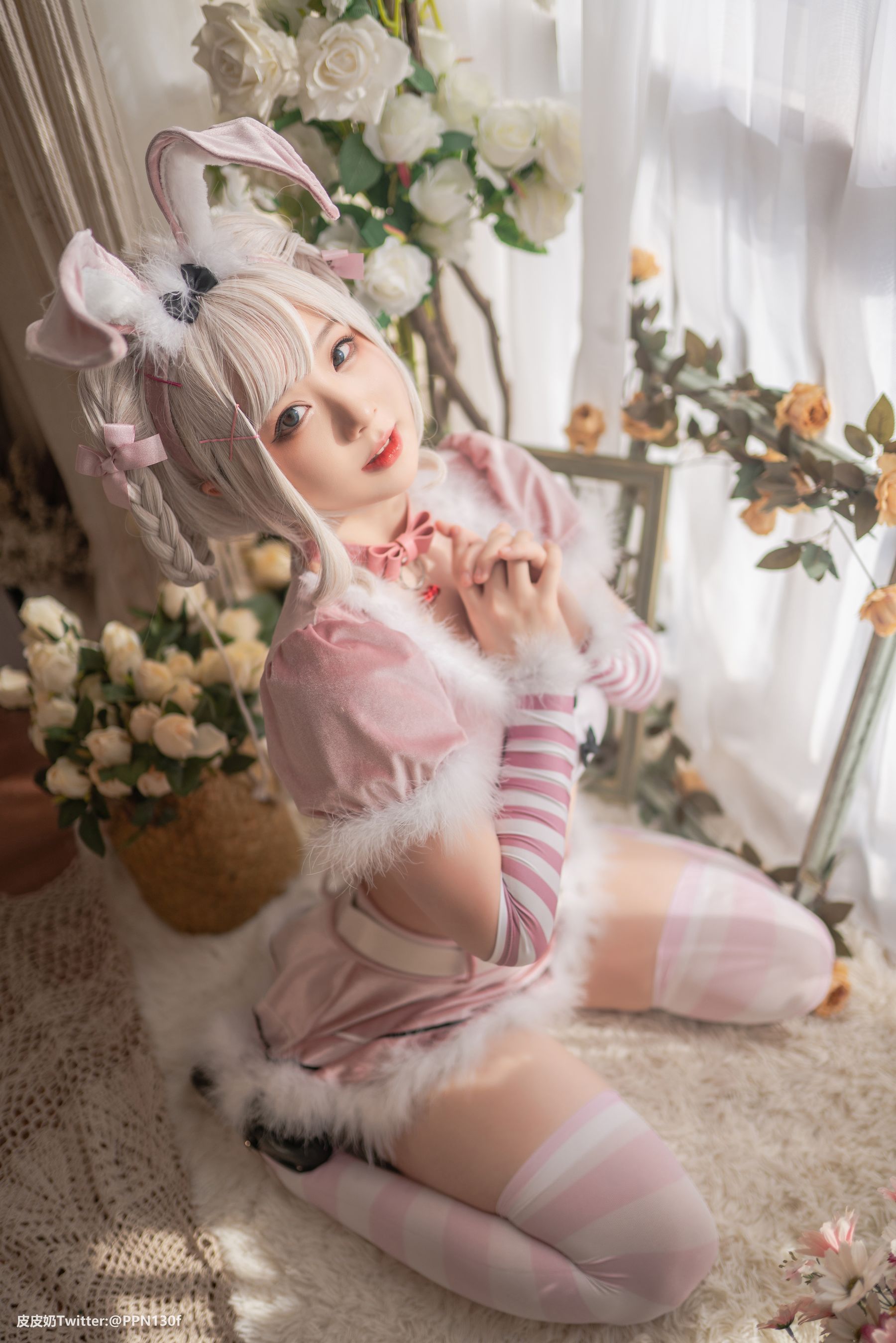 [网红COS] 皮皮奶可可爱了啦 - 粉色兔兔