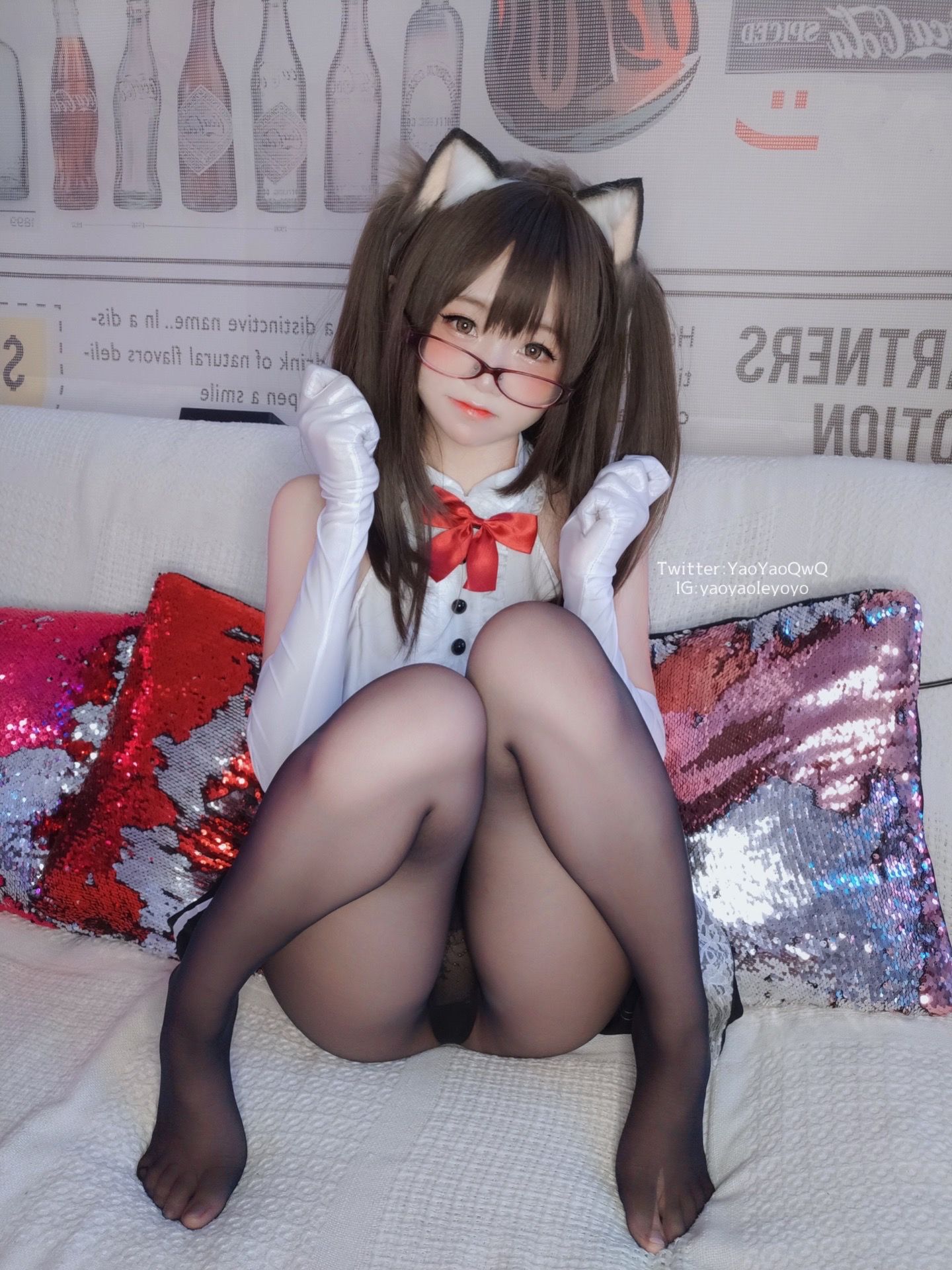 [网红COS] 萌妹子Coser摇摇乐yoyo - 黑色紧身衣