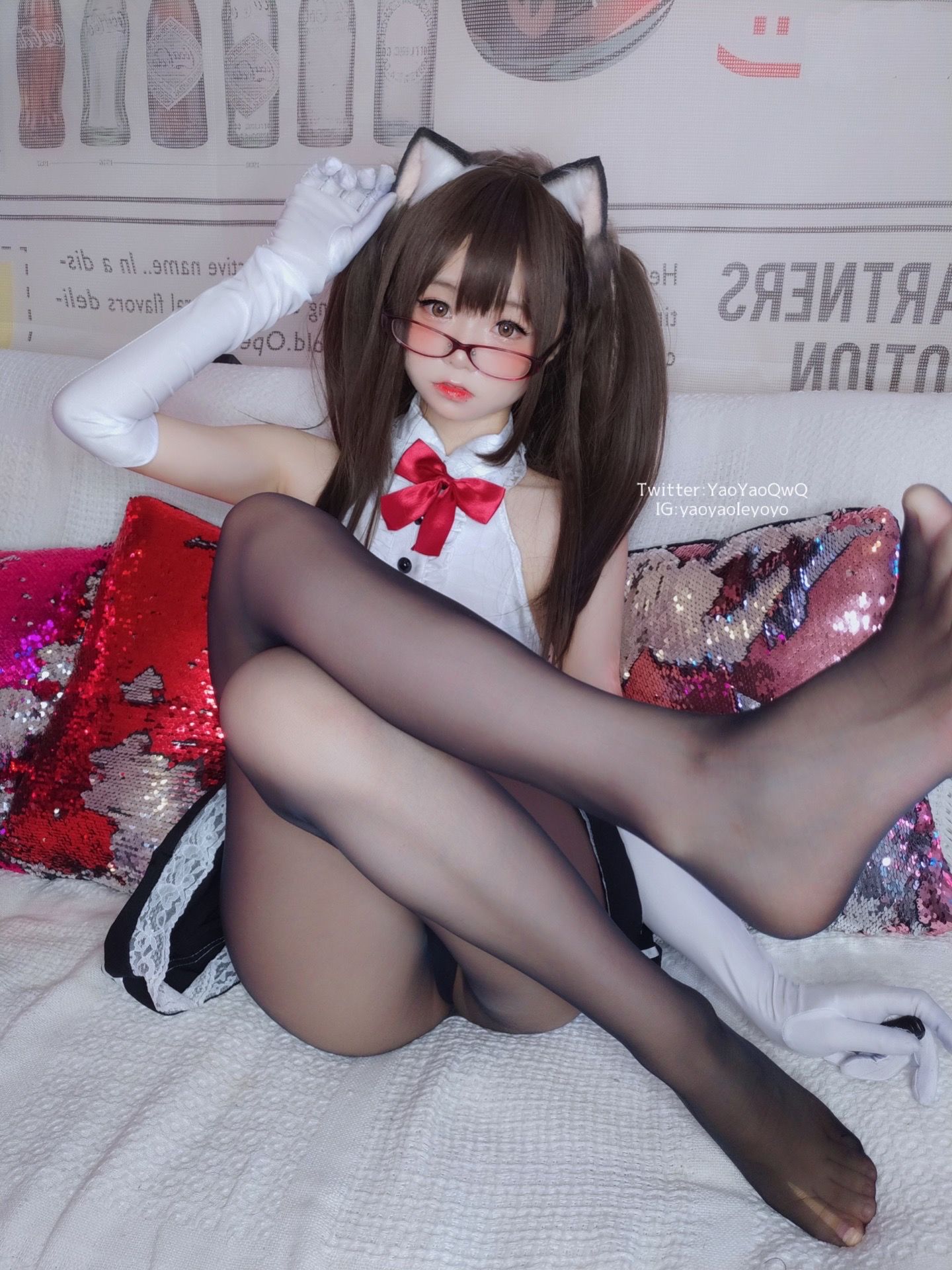 [网红COS] 萌妹子Coser摇摇乐yoyo - 黑色紧身衣