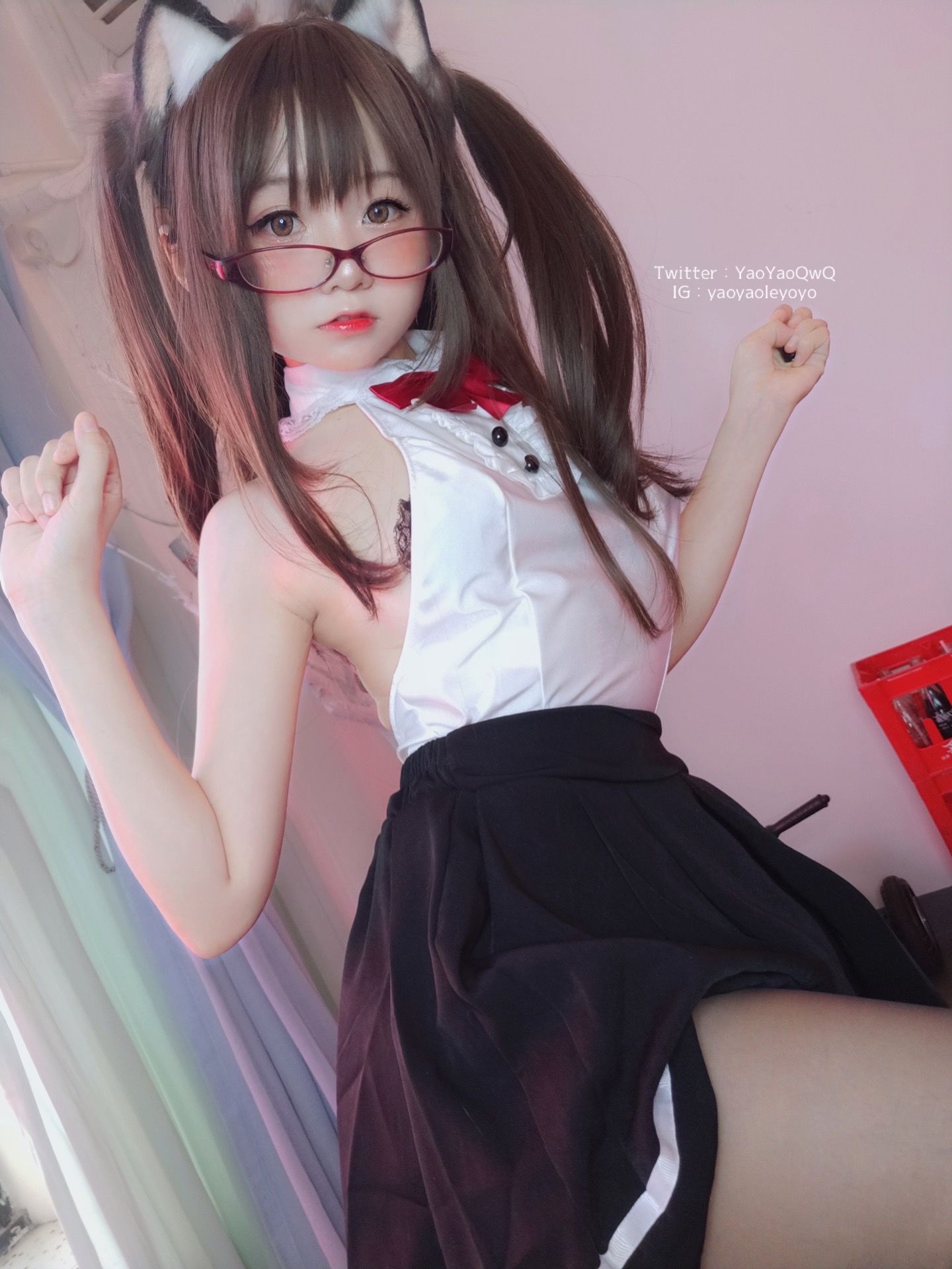 [网红COS] 萌妹子Coser摇摇乐yoyo - 黑色紧身衣