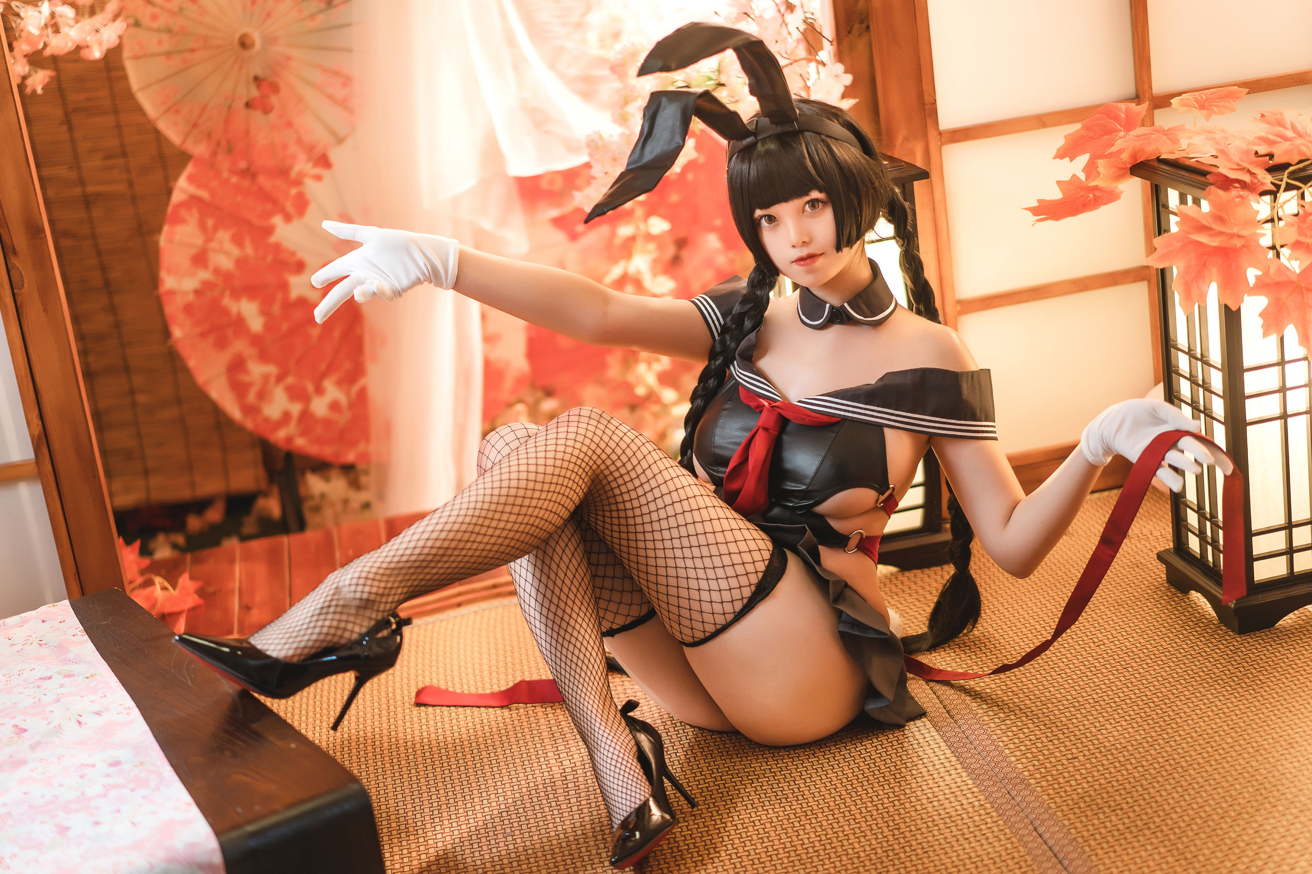[网红COS] 萌系小姐姐蜜汁猫裘 - 卯月桃子