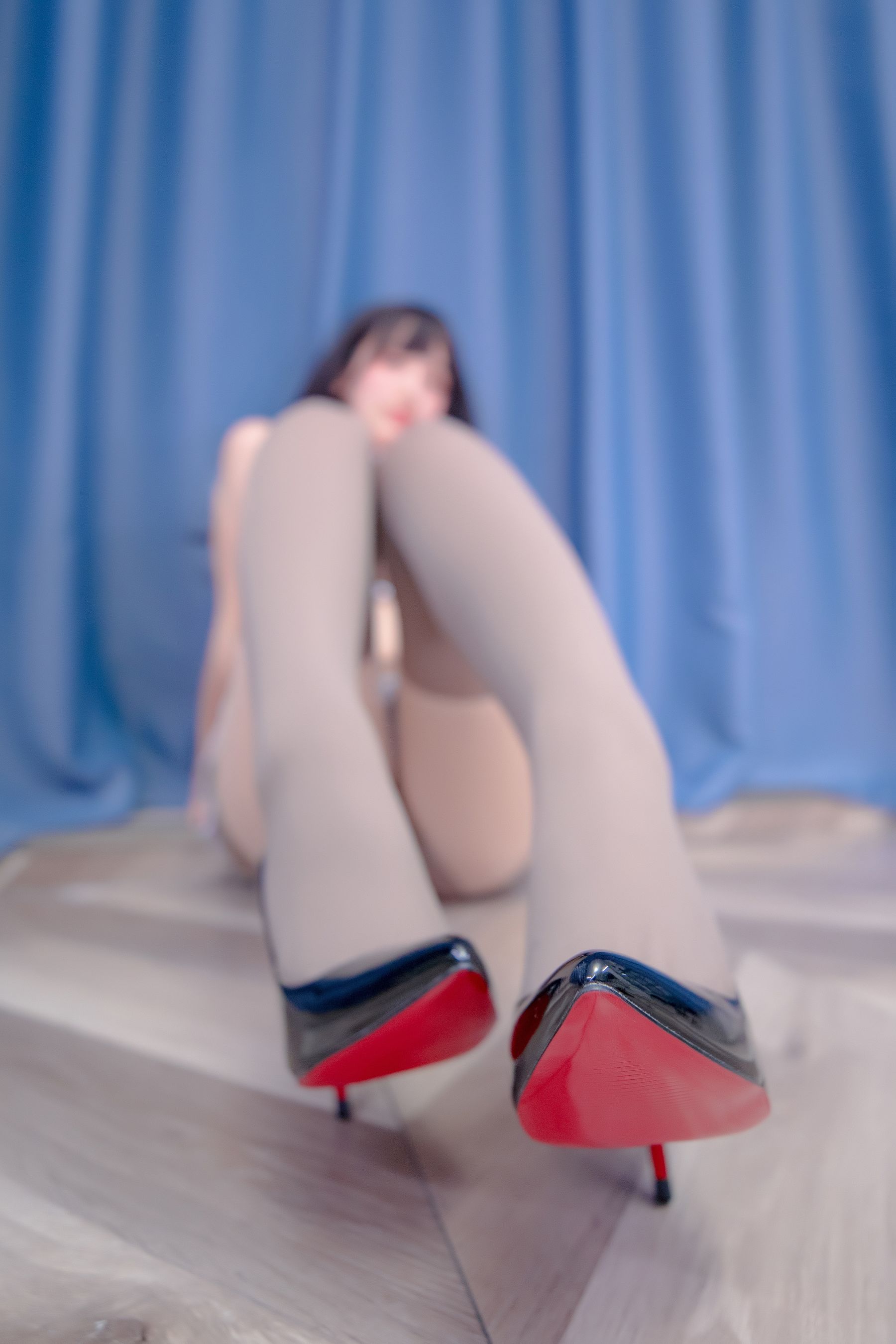 [网红COS] 萝莉神楽板真冬 熊少女