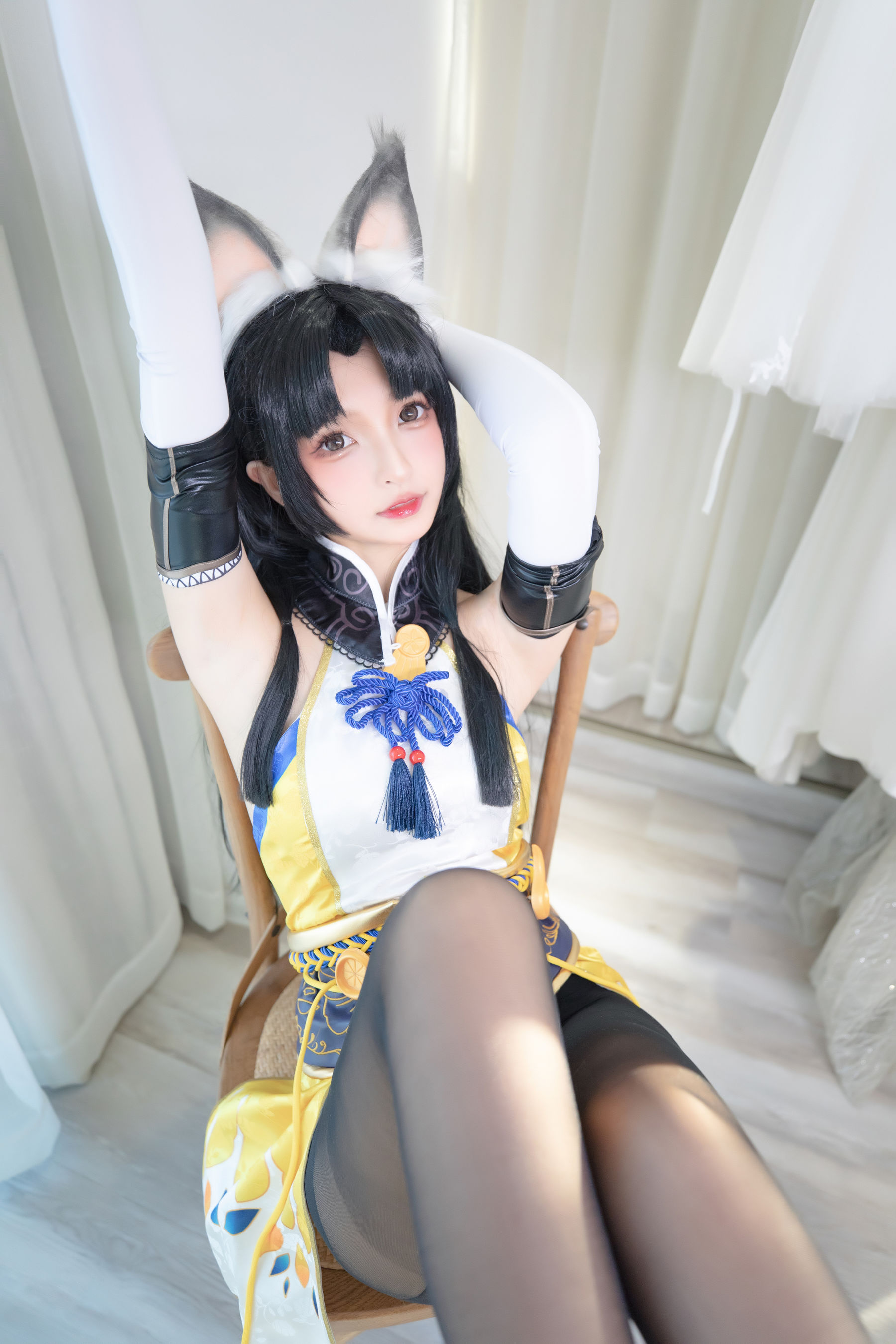 [网红COS] 萝莉神楽板真冬 黑丝胡桃