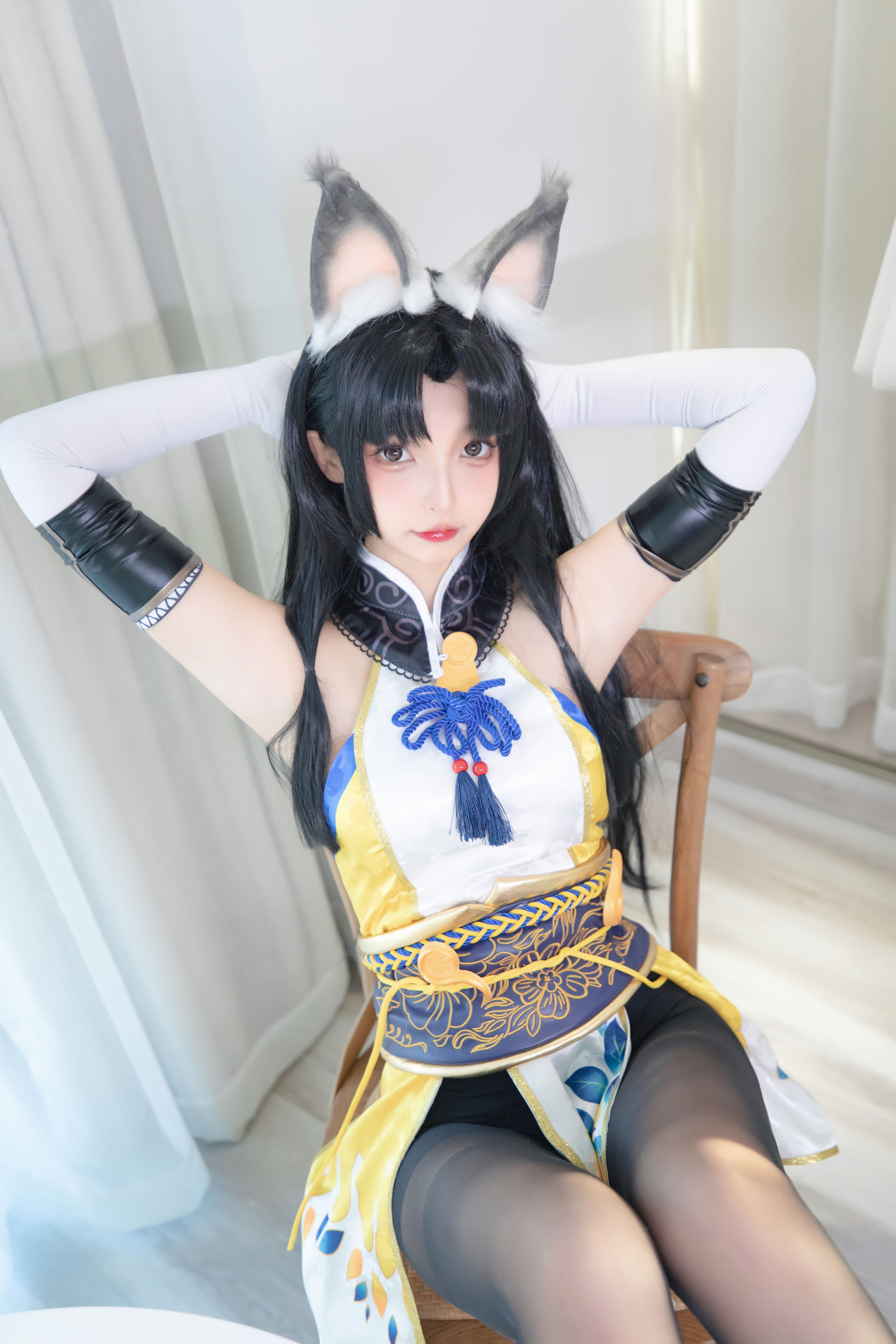 [网红COS] 萝莉神楽板真冬 黑丝胡桃
