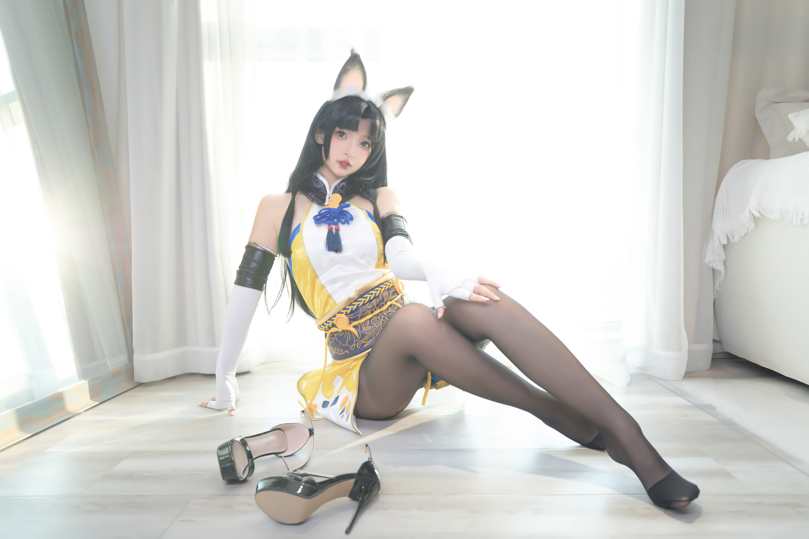[网红COS] 萝莉神楽板真冬 黑丝胡桃
