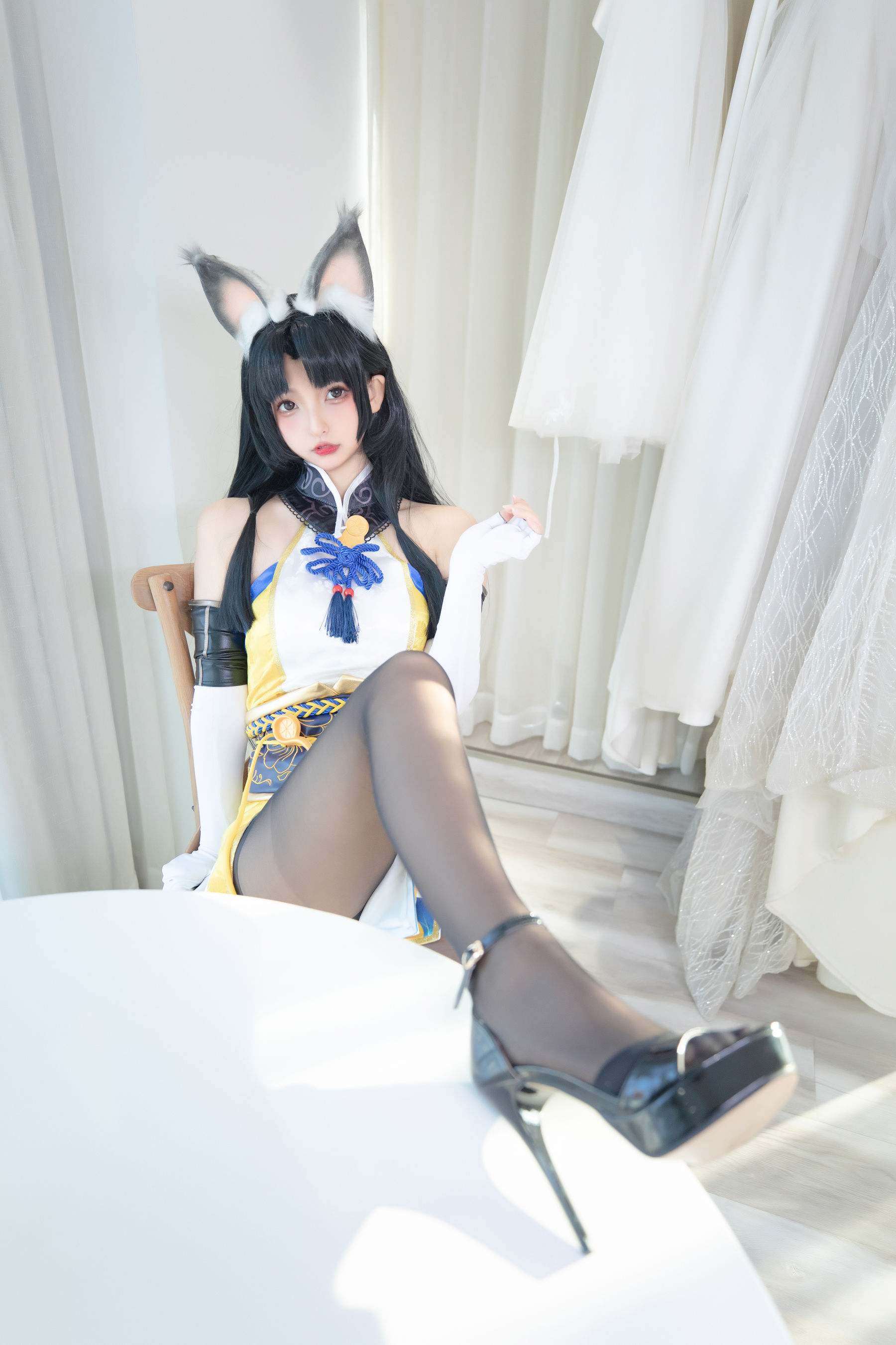 [网红COS] 萝莉神楽板真冬 黑丝胡桃