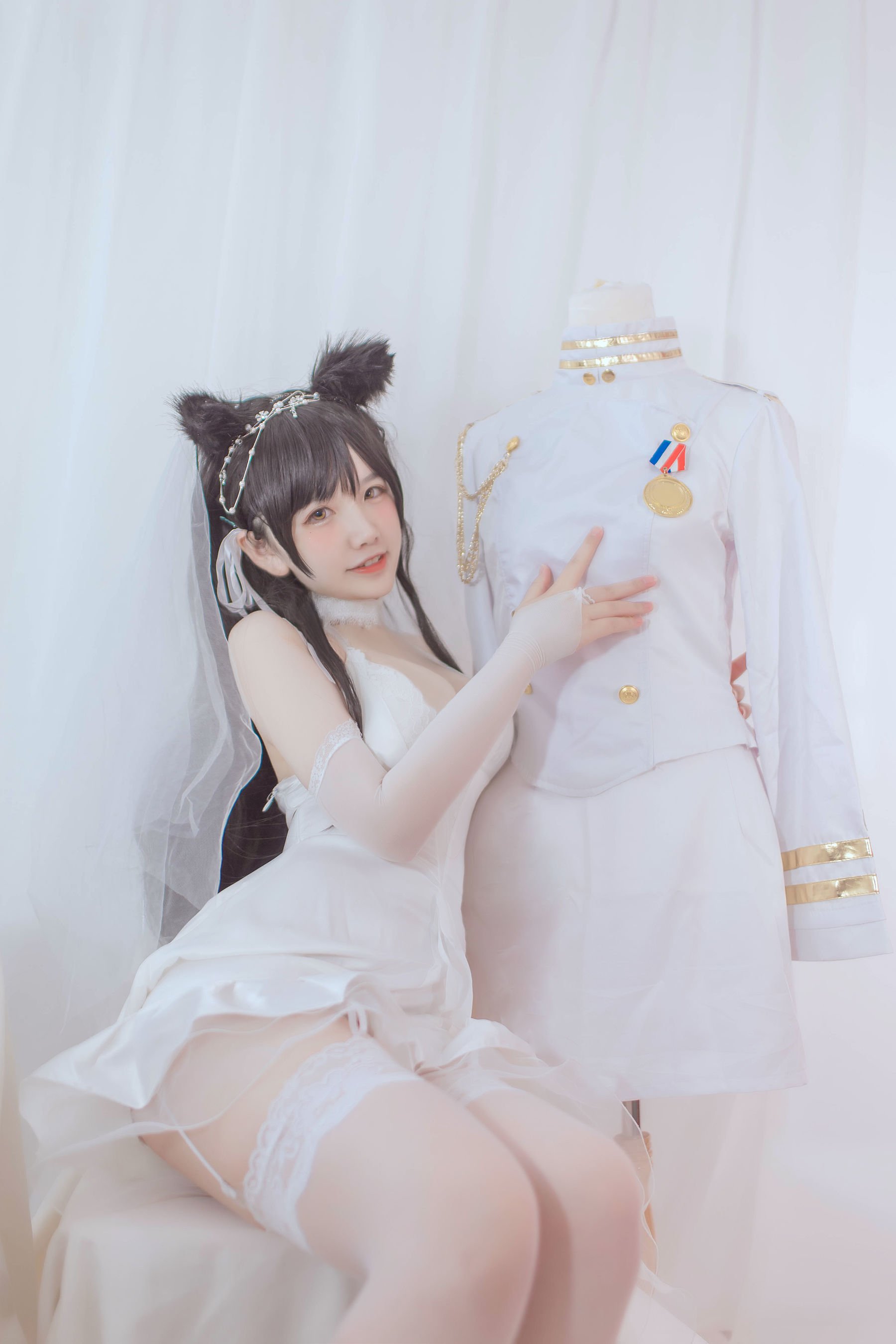 [网红COS] 阿半今天很开心 - 爱宕婚纱