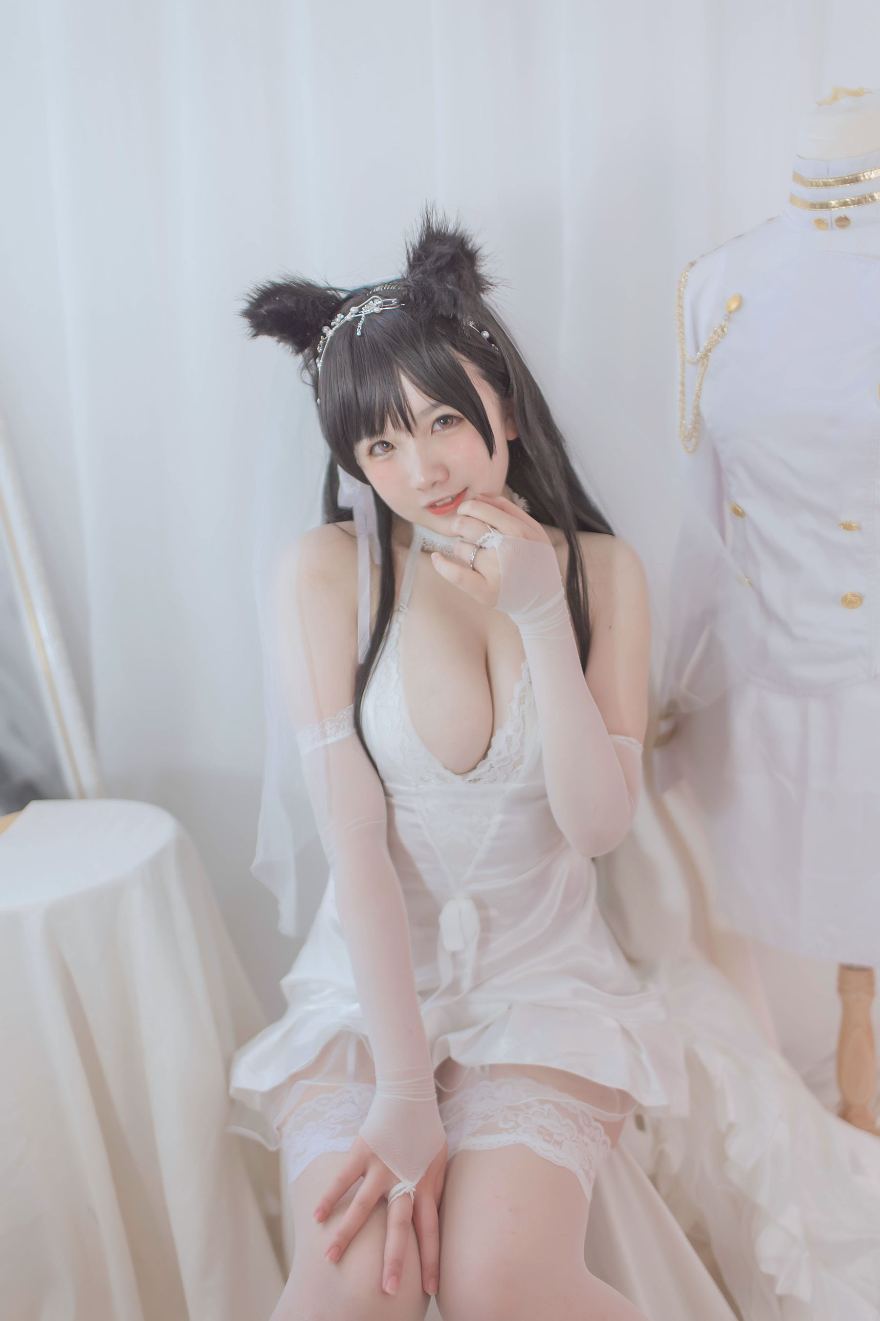 [网红COS] 阿半今天很开心 - 爱宕婚纱