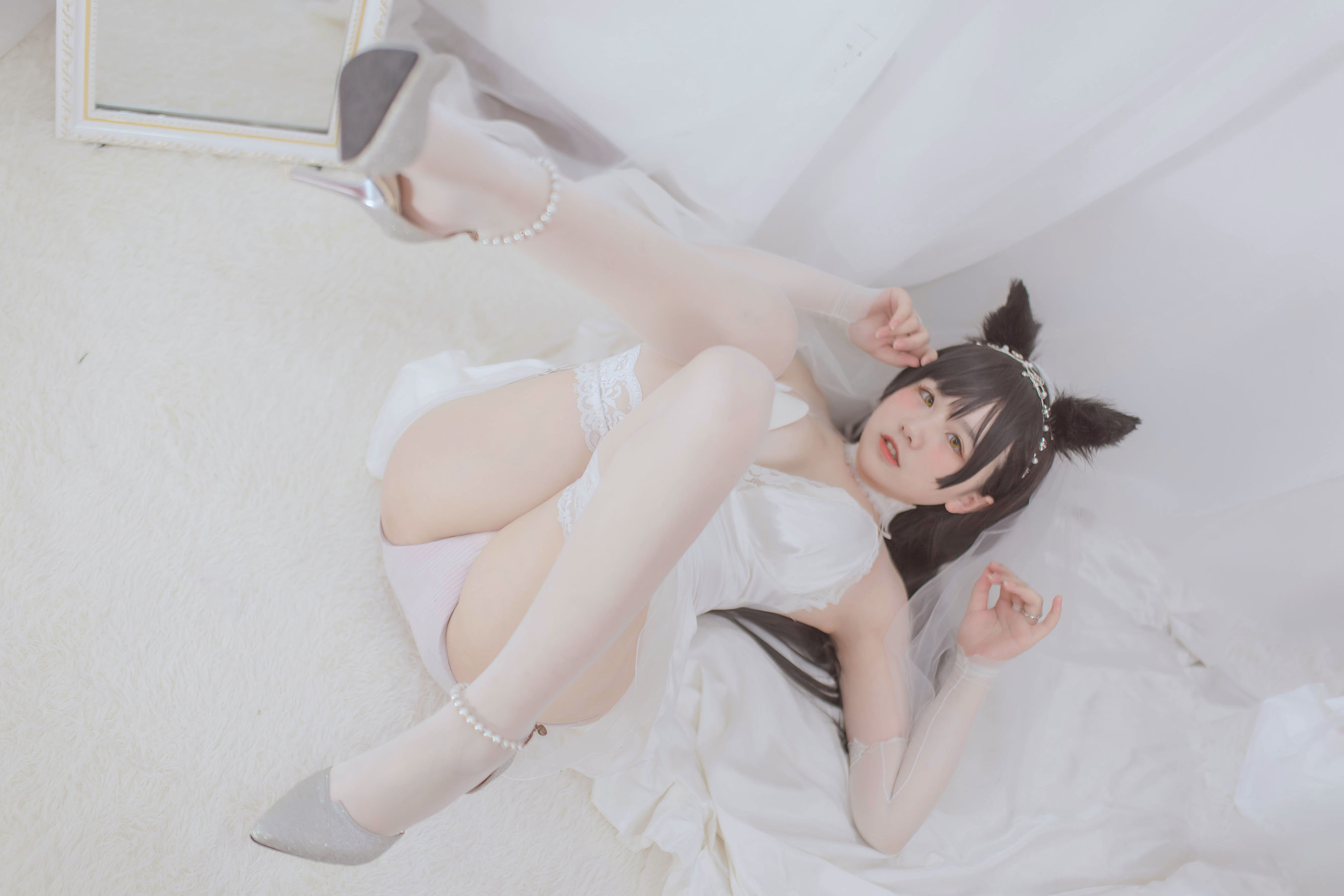 [网红COS] 阿半今天很开心 - 爱宕婚纱