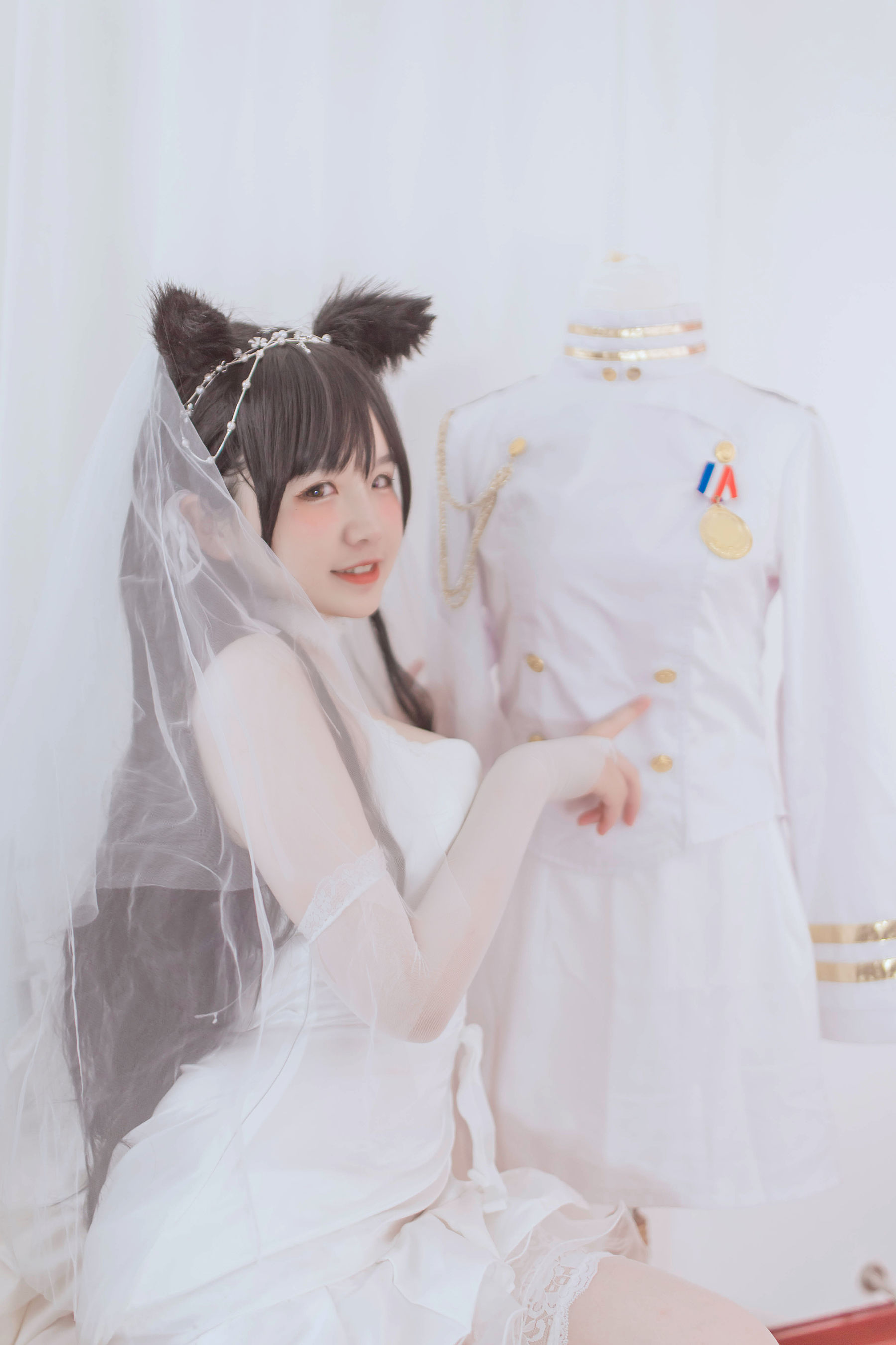 [网红COS] 阿半今天很开心 - 爱宕婚纱