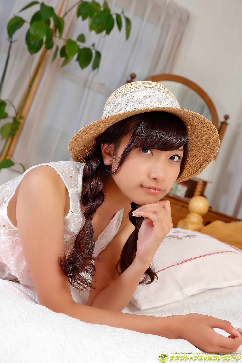 森川彩香《アイドル時代とは違うセクシーな魅力満載!》 [DGC] NO.1276
