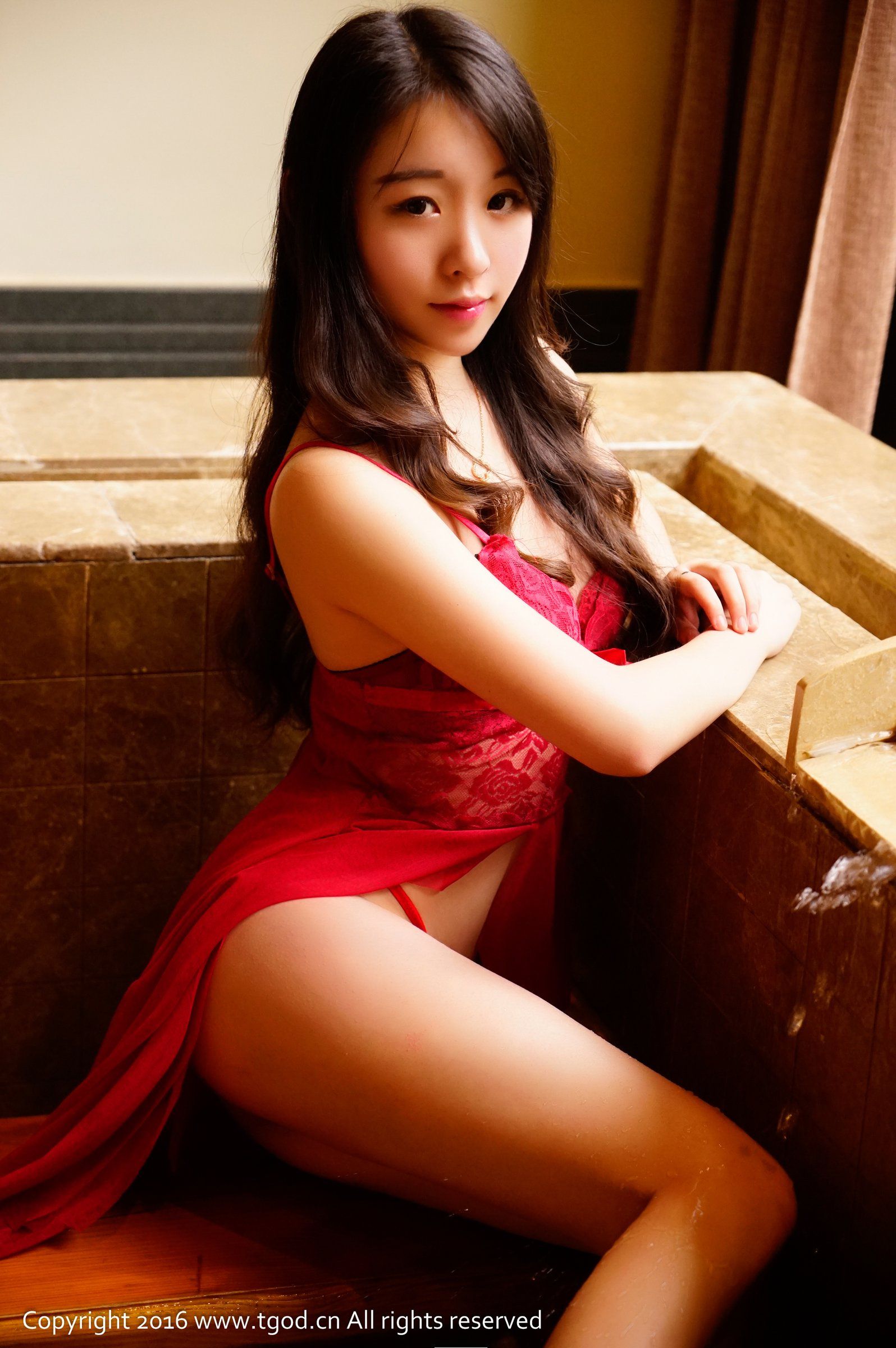 梓萱Crystal《清纯惹火的乖乖女》 [推女神TGOD]