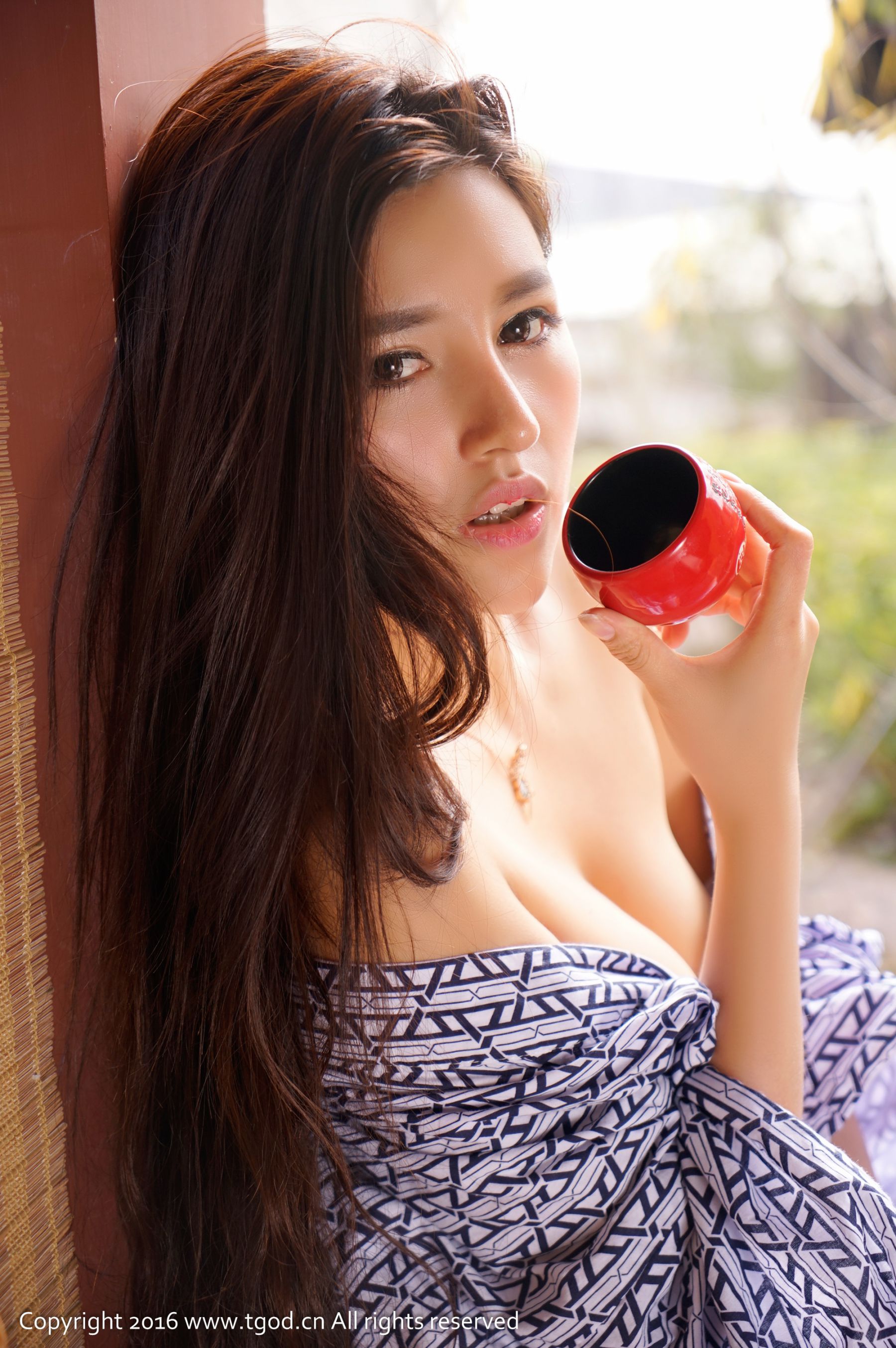 汪佩妮《初来乍到 完美脸庞下还呼之欲出》 [推女神TGOD]