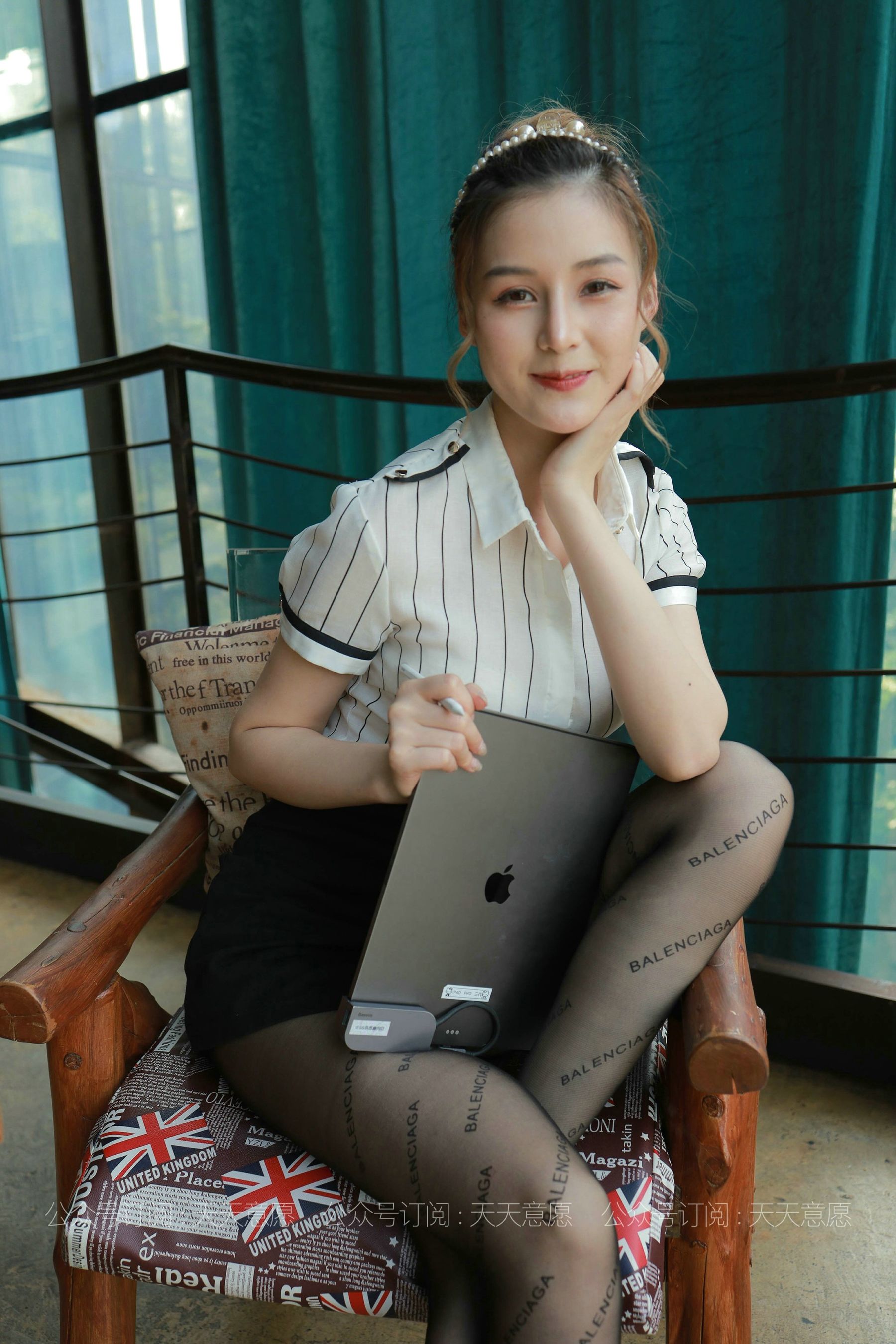 [IESS异思趣向]  模特：九妹《最美职业装》