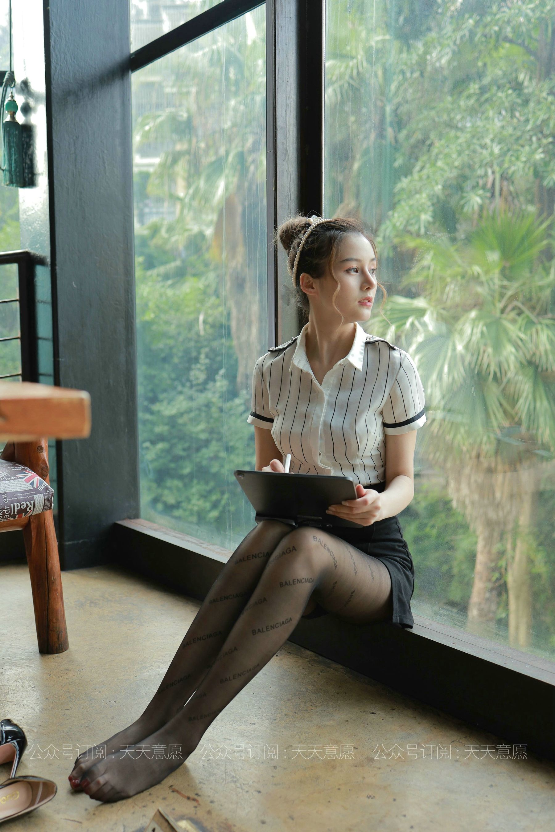 [IESS异思趣向]  模特：九妹《最美职业装》