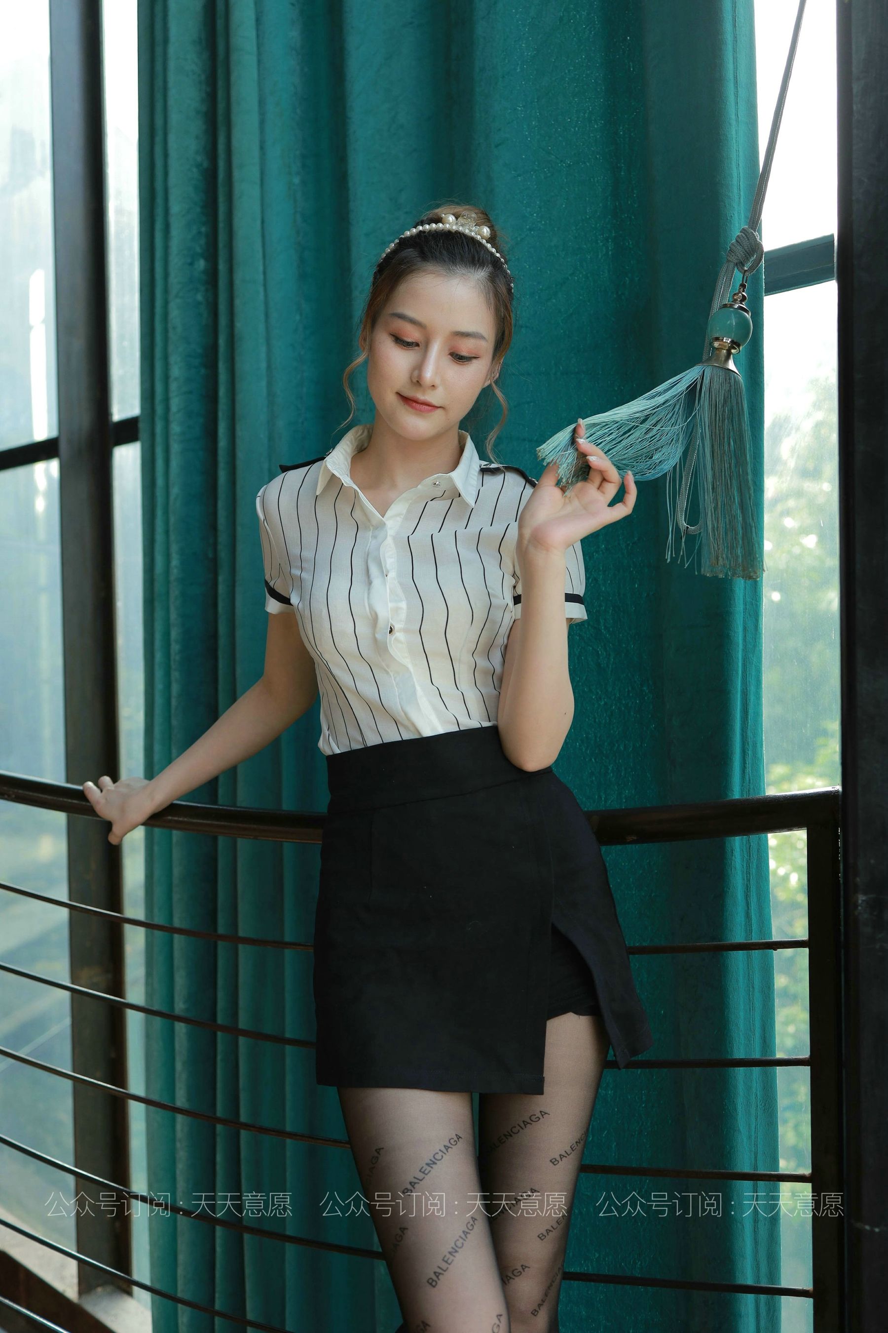 [IESS异思趣向]  模特：九妹《最美职业装》
