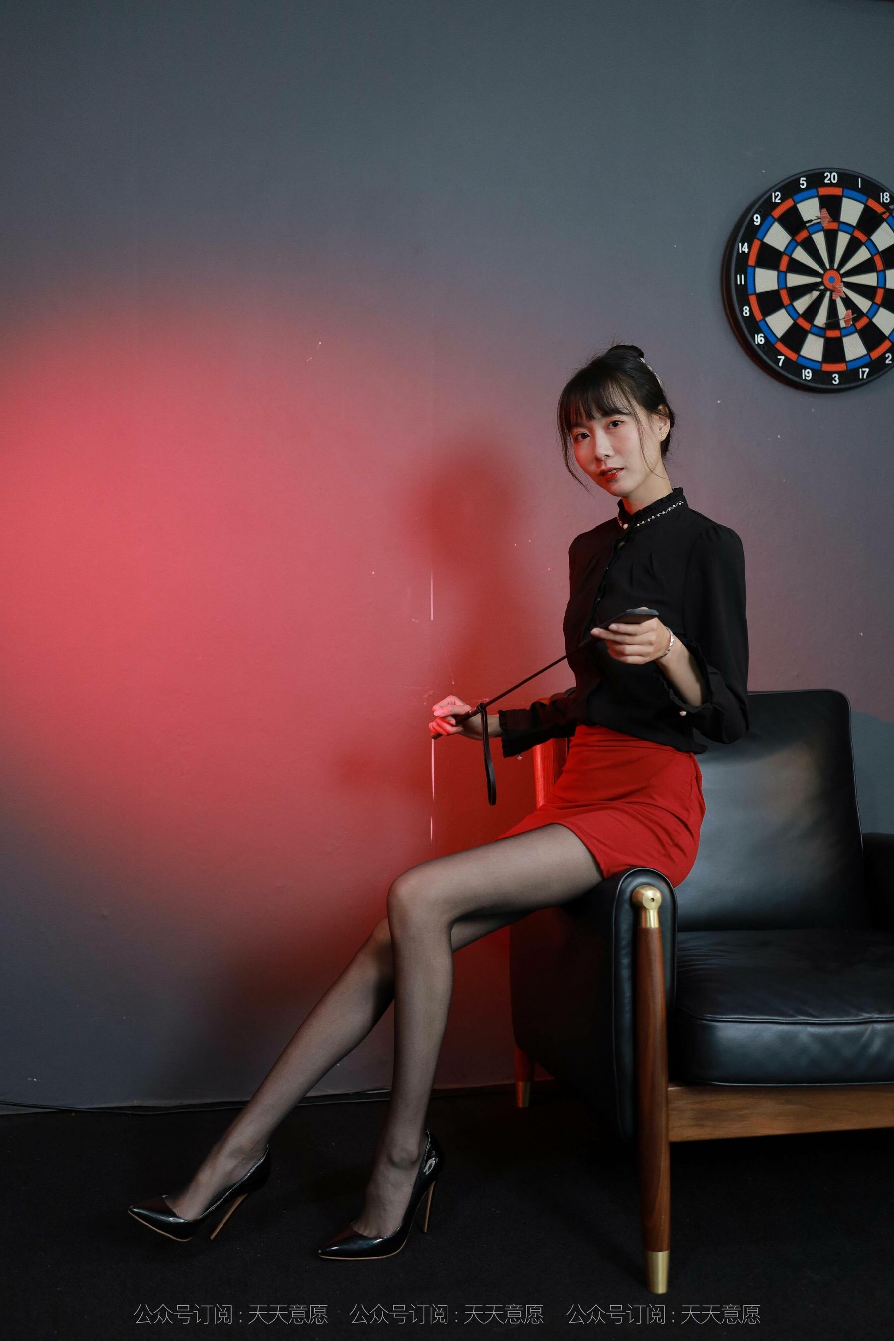 [IESS异思趣向]  模特：团团《性感红与黑》