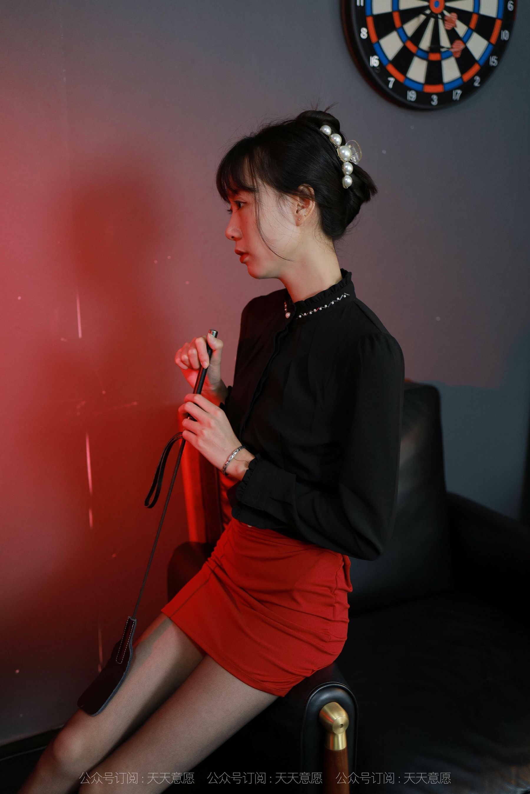 [IESS异思趣向]  模特：团团《性感红与黑》