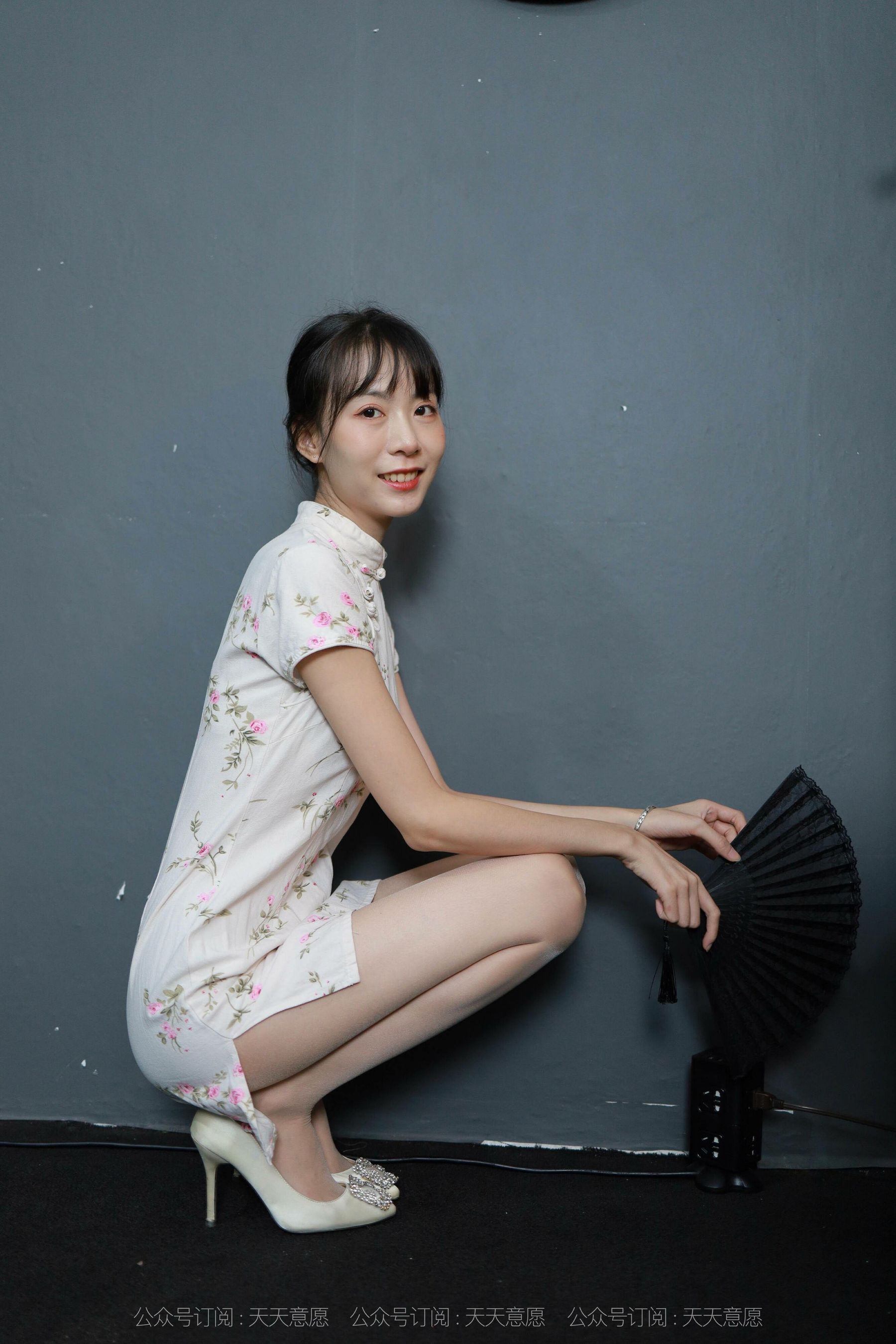 [IESS异思趣向]  模特：团团《长腿旗袍》