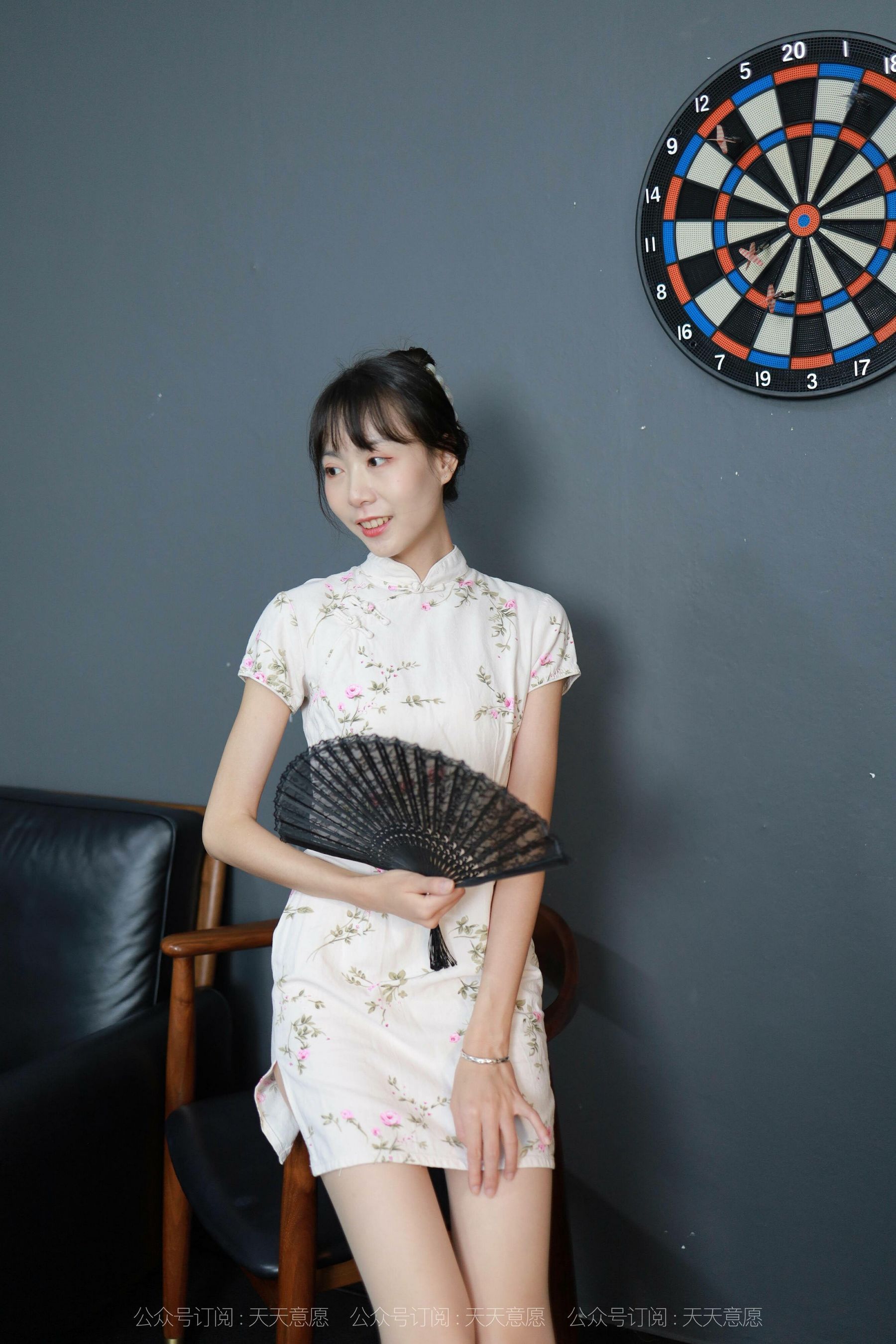 [IESS异思趣向]  模特：团团《长腿旗袍》