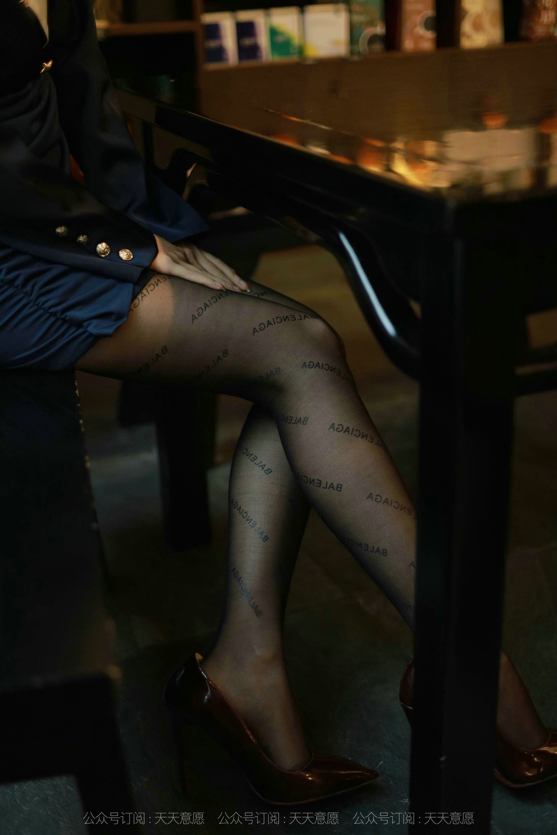 [IESS异思趣向]  模特：婉苹《OL性感包臀裙》