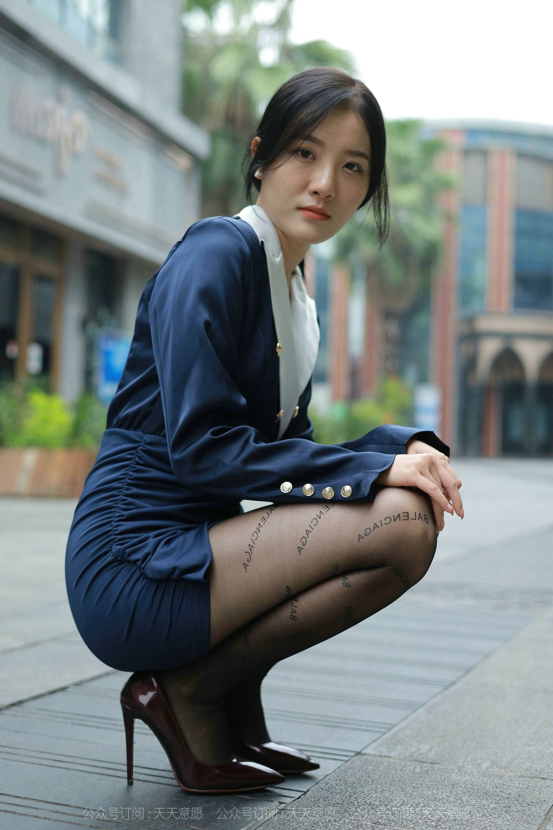 [IESS异思趣向]  模特：婉苹《OL性感包臀裙》