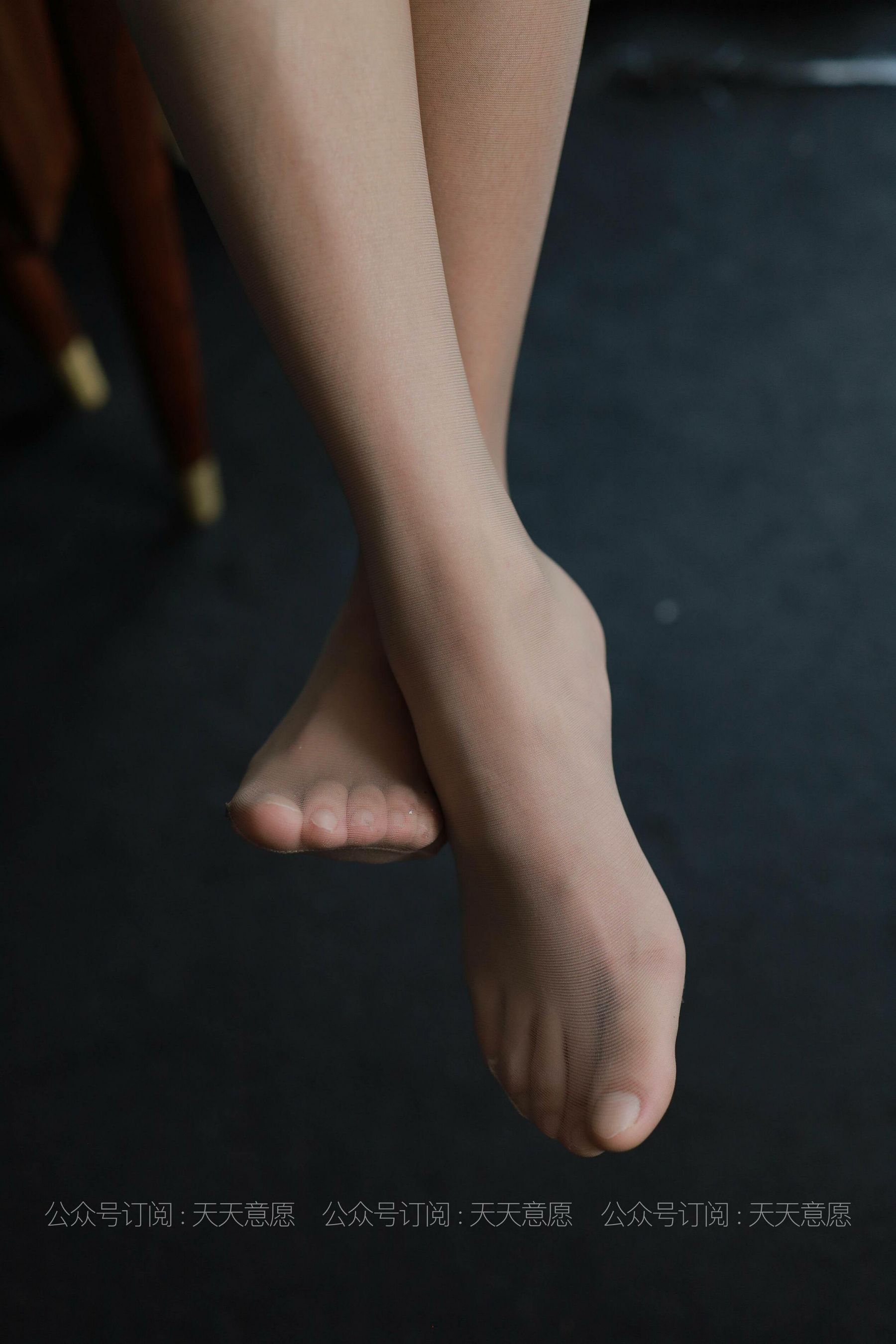 [IESS异思趣向]  模特：婉苹《最美女职员》