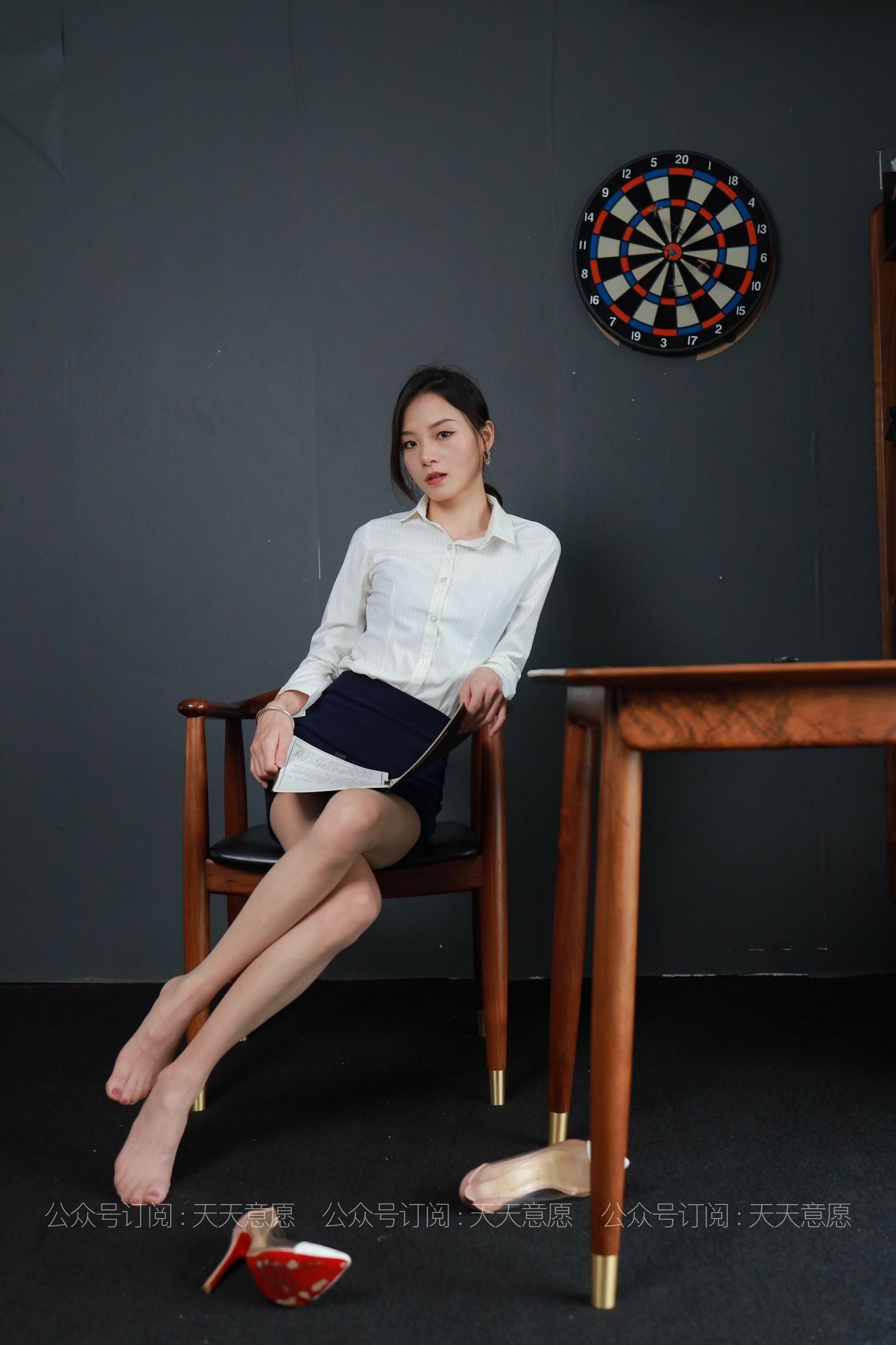 [IESS异思趣向]  模特：小六《火辣女秘书》