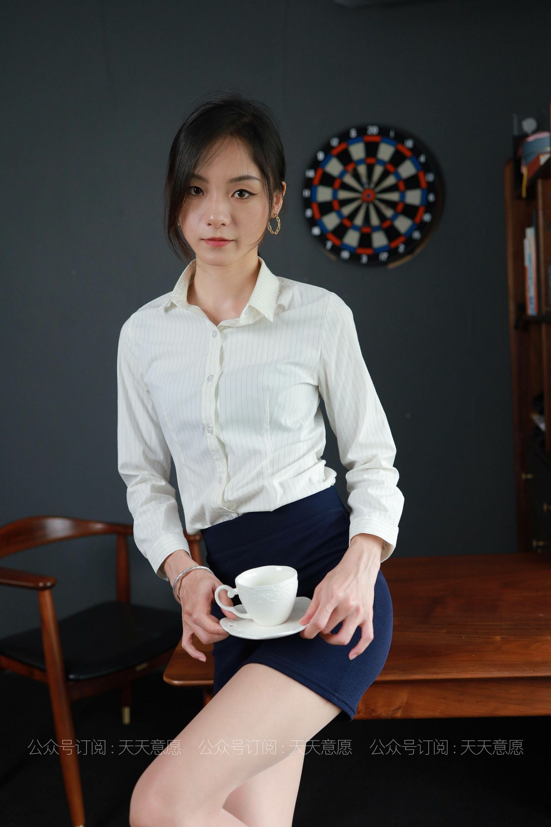 [IESS异思趣向]  模特：小六《火辣女秘书》