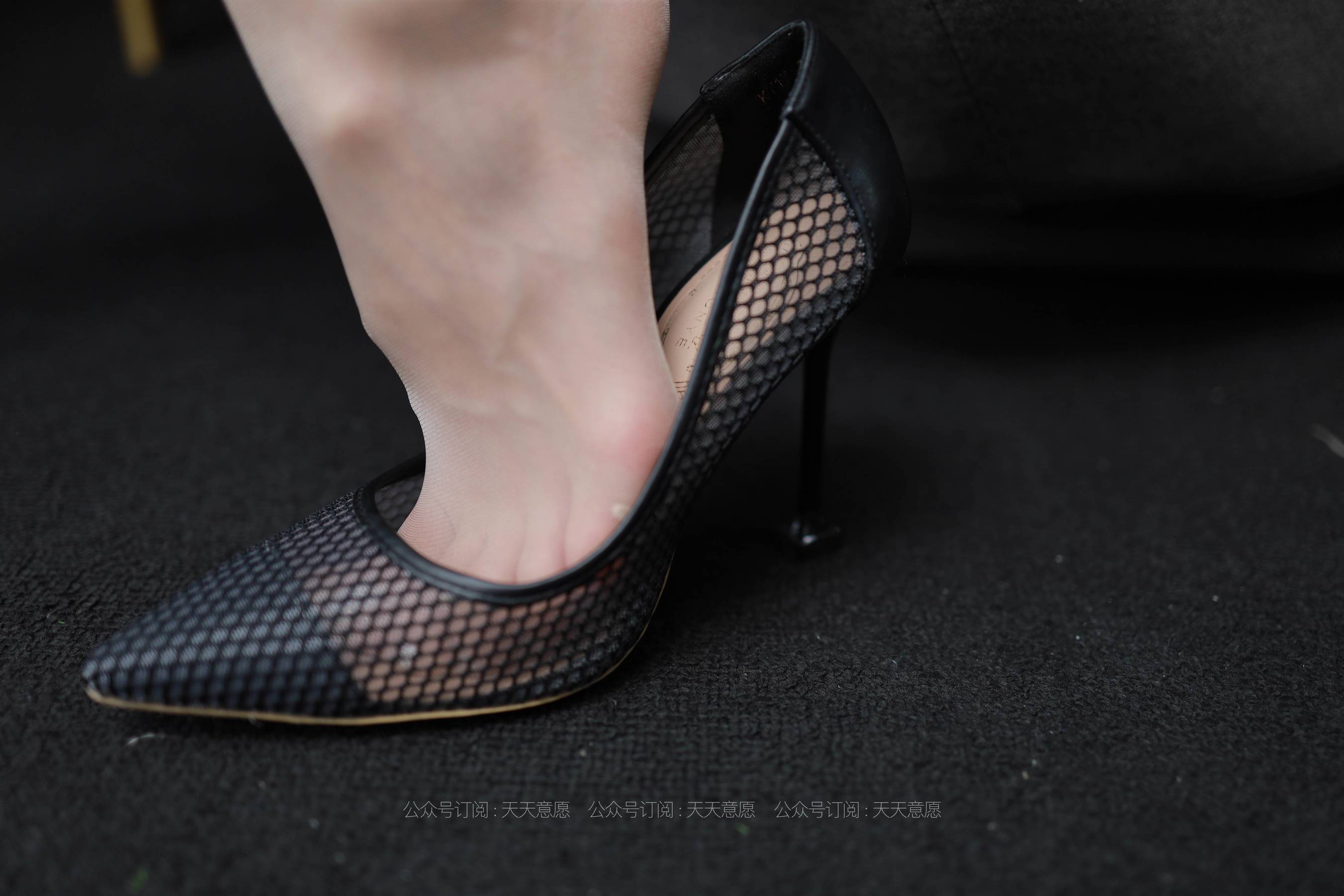 [IESS异思趣向]  模特：小六《邻家少女爱看书》