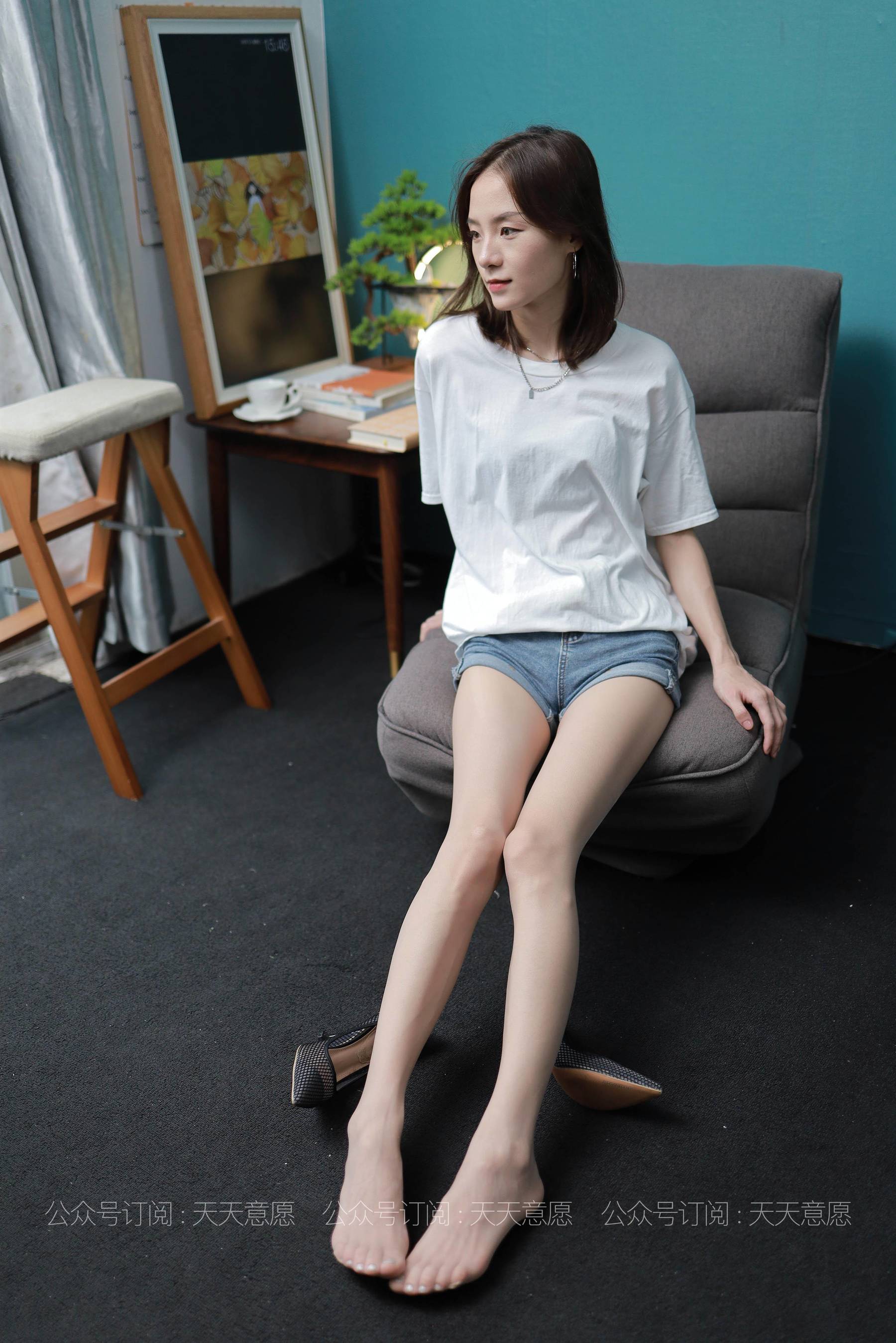 [IESS异思趣向]  模特：小六《邻家少女爱看书》