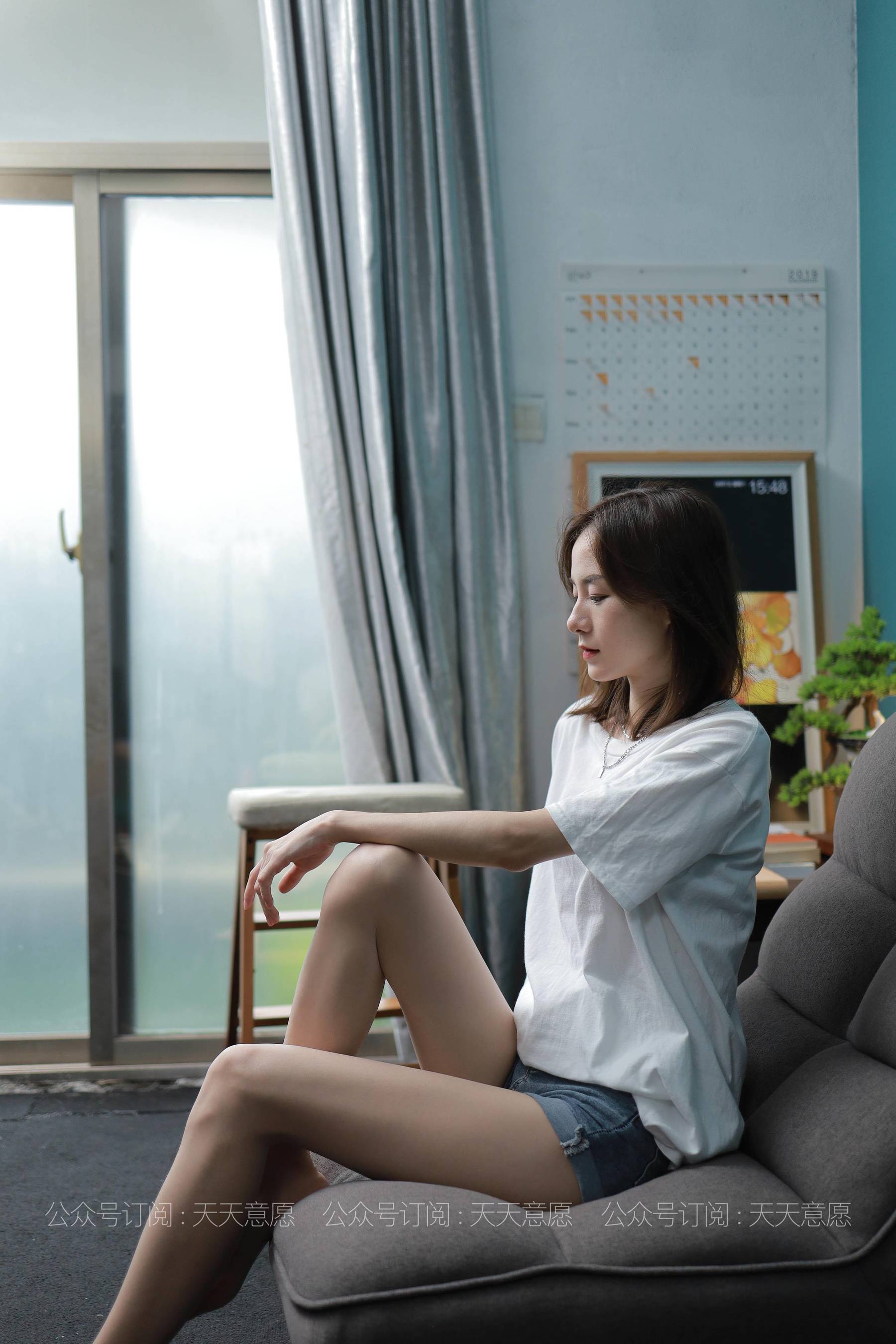 [IESS异思趣向]  模特：小六《邻家少女爱看书》