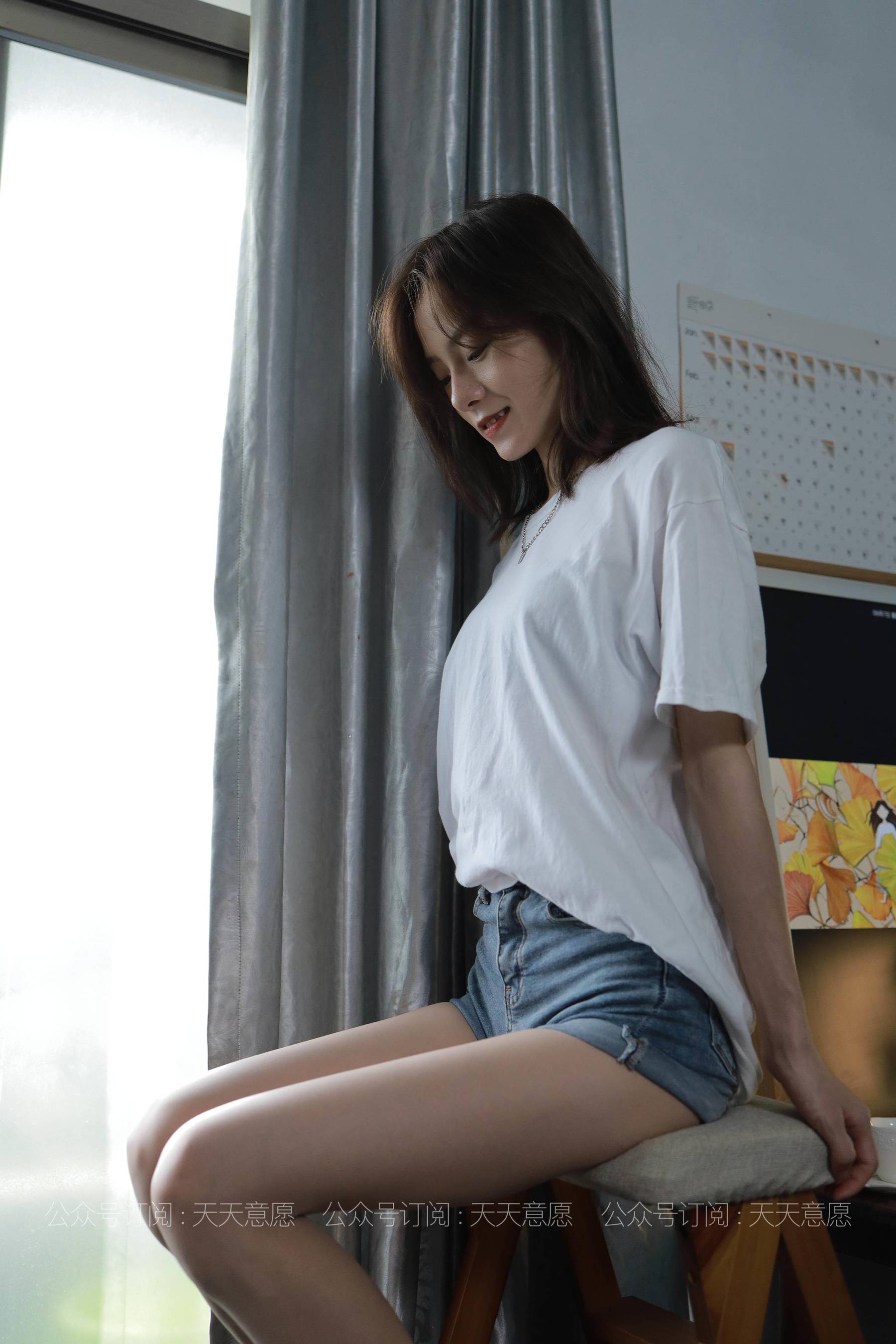 [IESS异思趣向]  模特：小六《邻家少女爱看书》