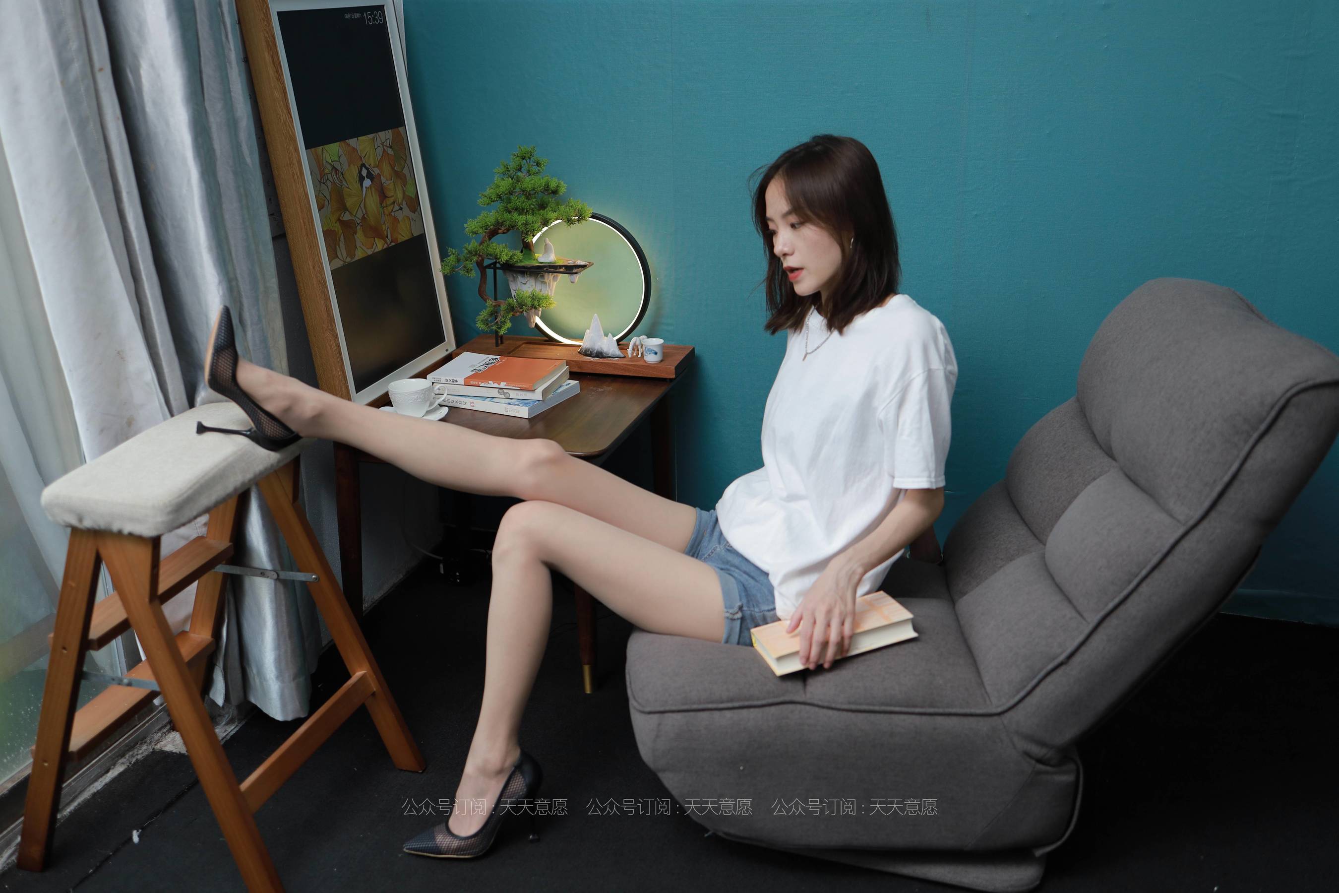 [IESS异思趣向]  模特：小六《邻家少女爱看书》