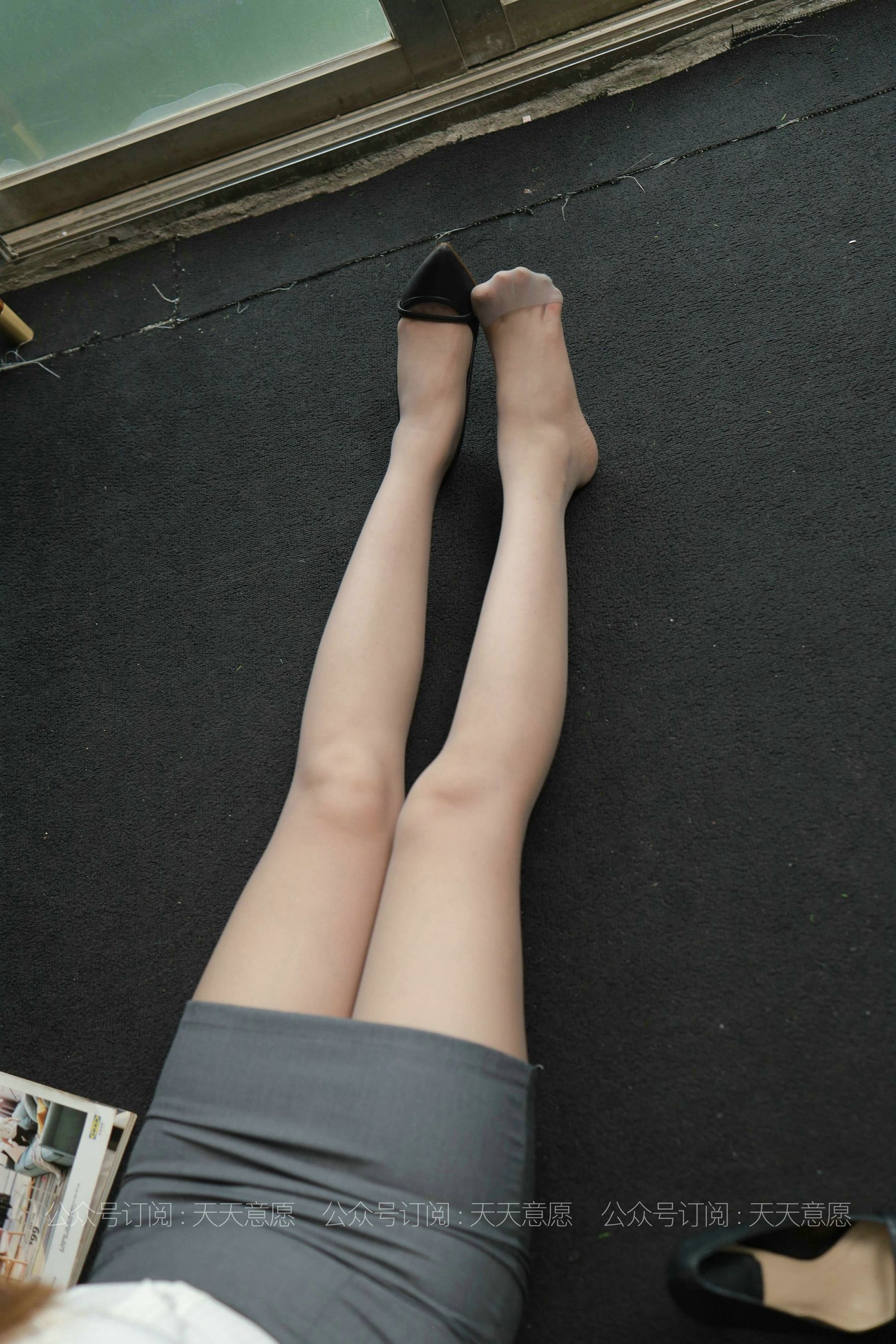 [IESS异思趣向]  模特：小婕《美女开例会》