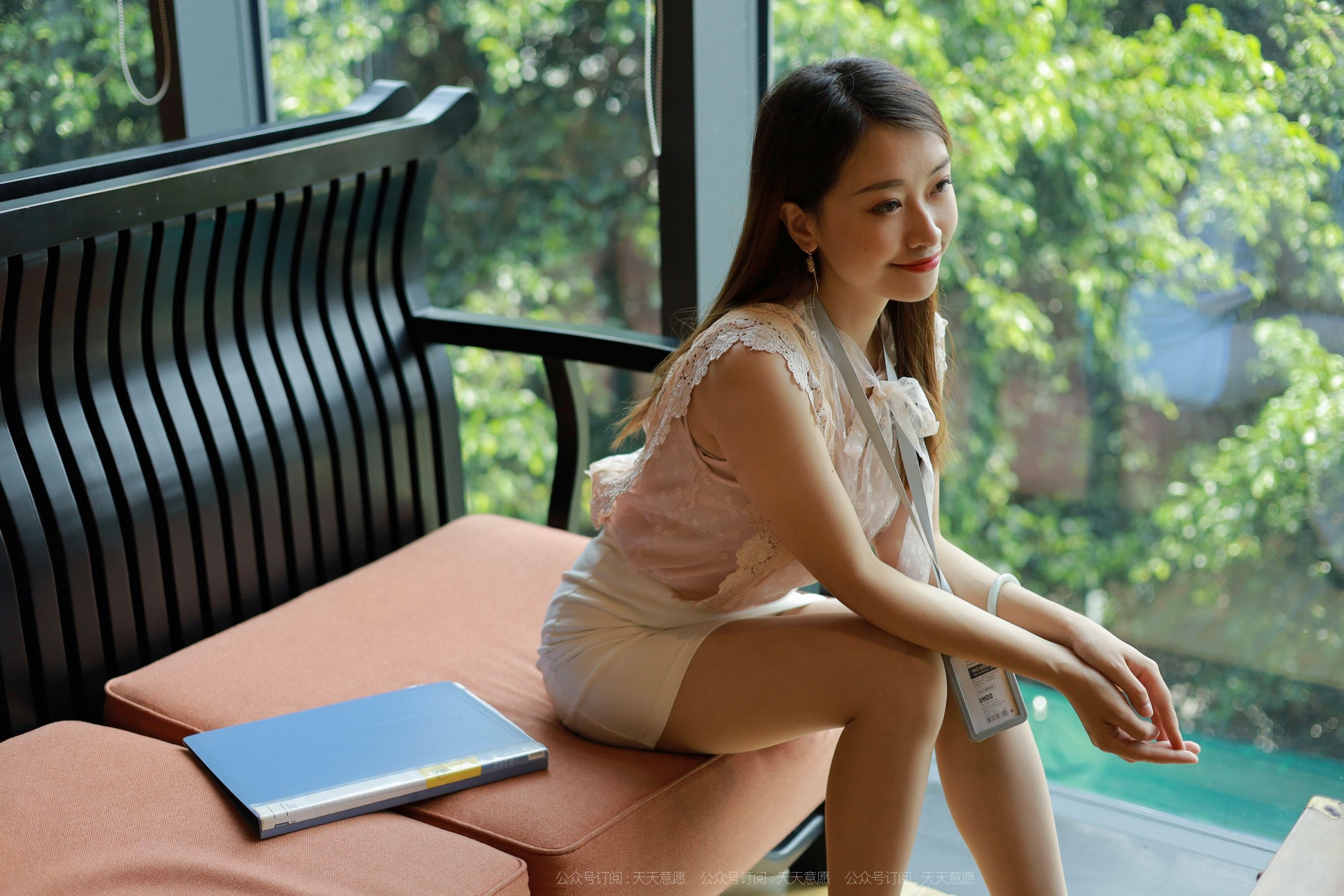 [IESS异思趣向]  模特：小婕《美腿业务员》