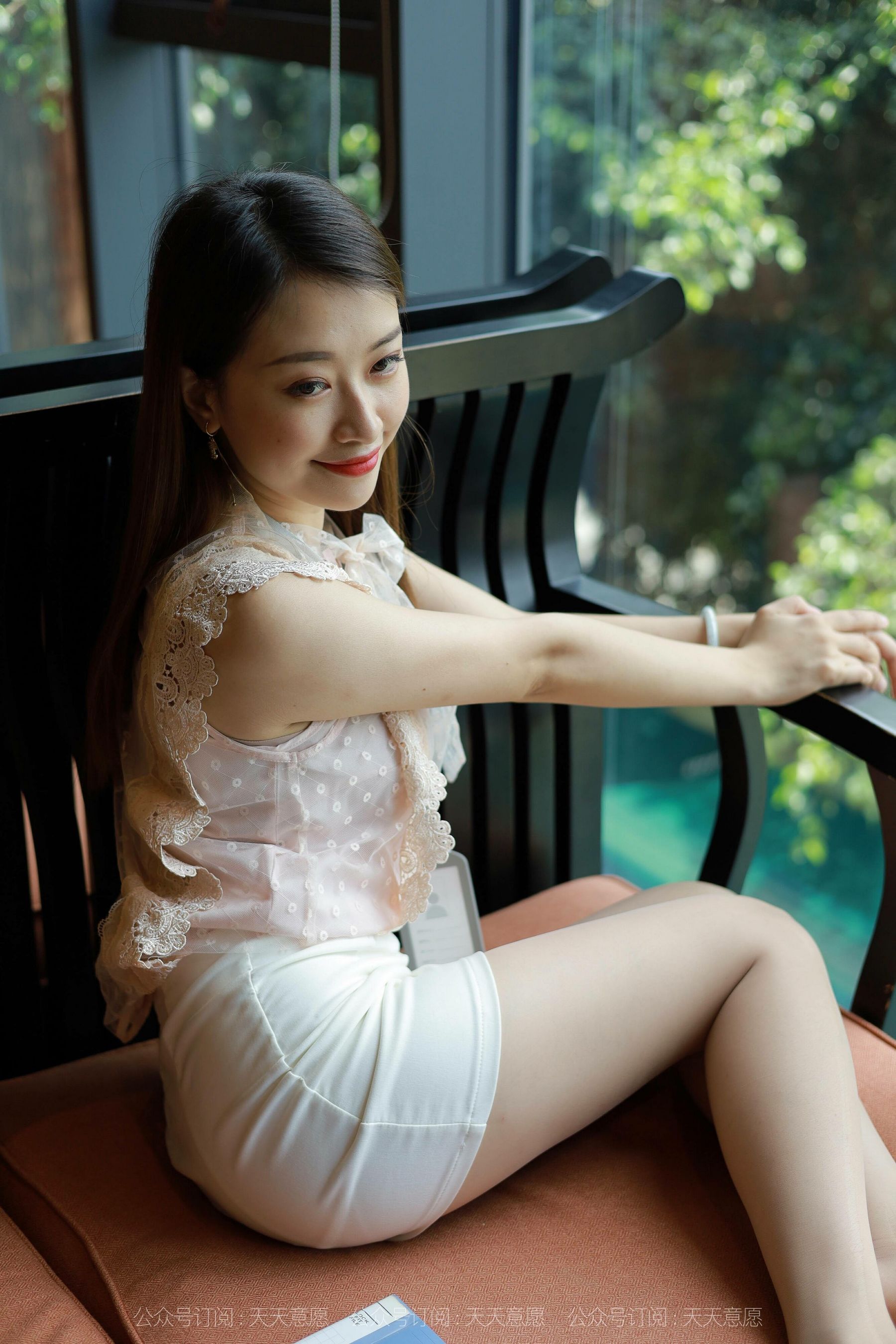 [IESS异思趣向]  模特：小婕《美腿业务员》