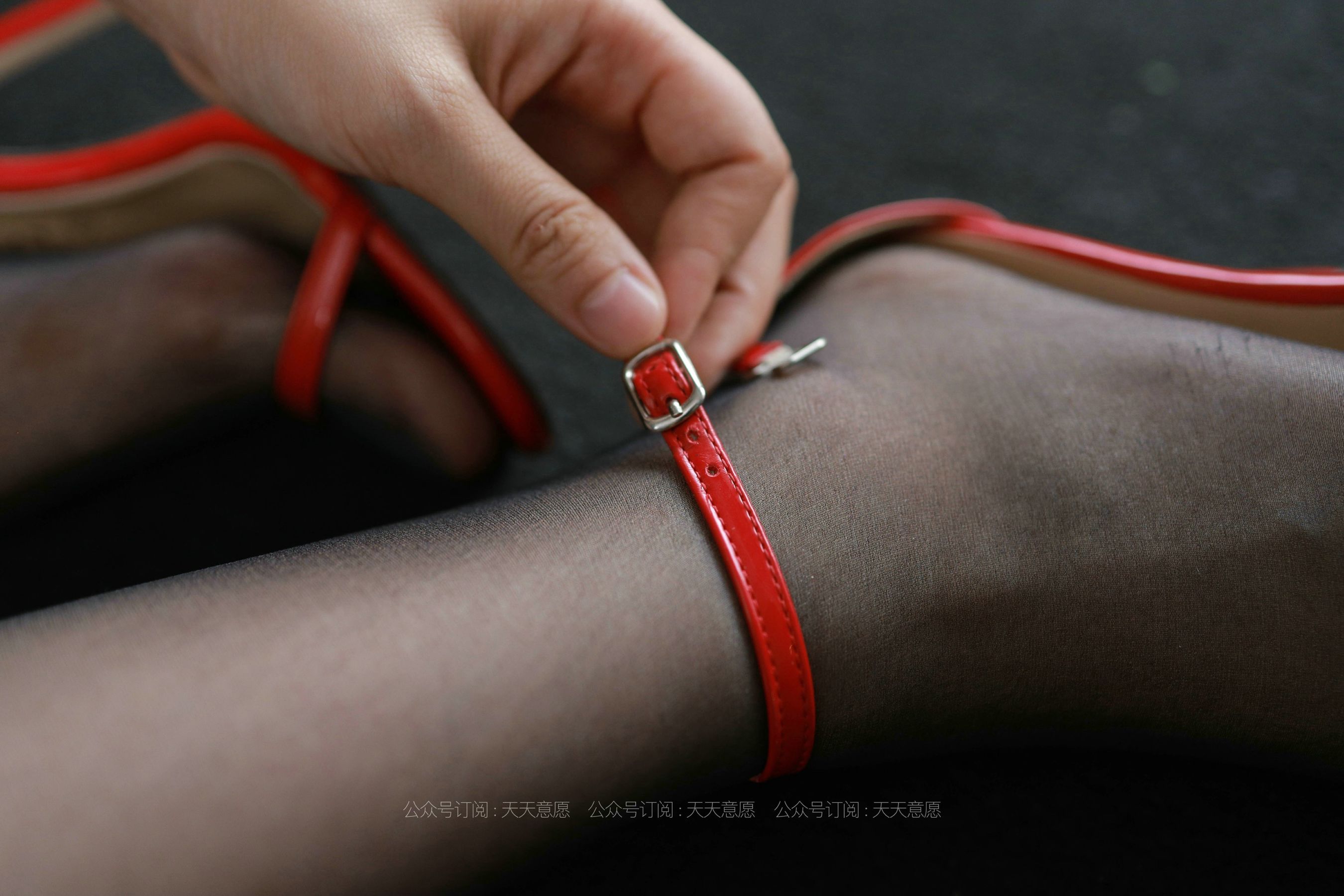 [IESS异思趣向]  模特：小婕《职业装展示》