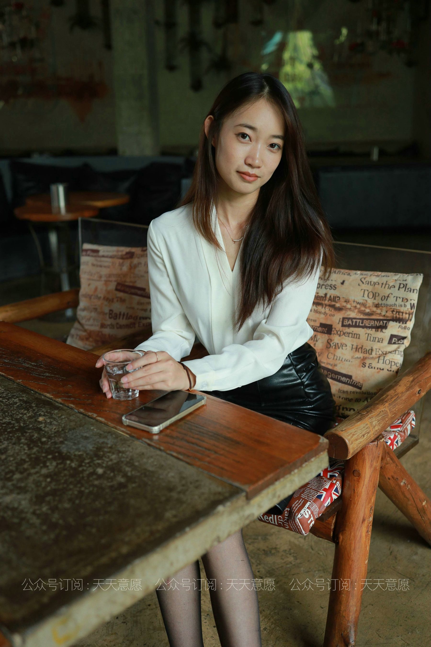 [IESS异思趣向]  模特：小高《OL黑玫瑰》