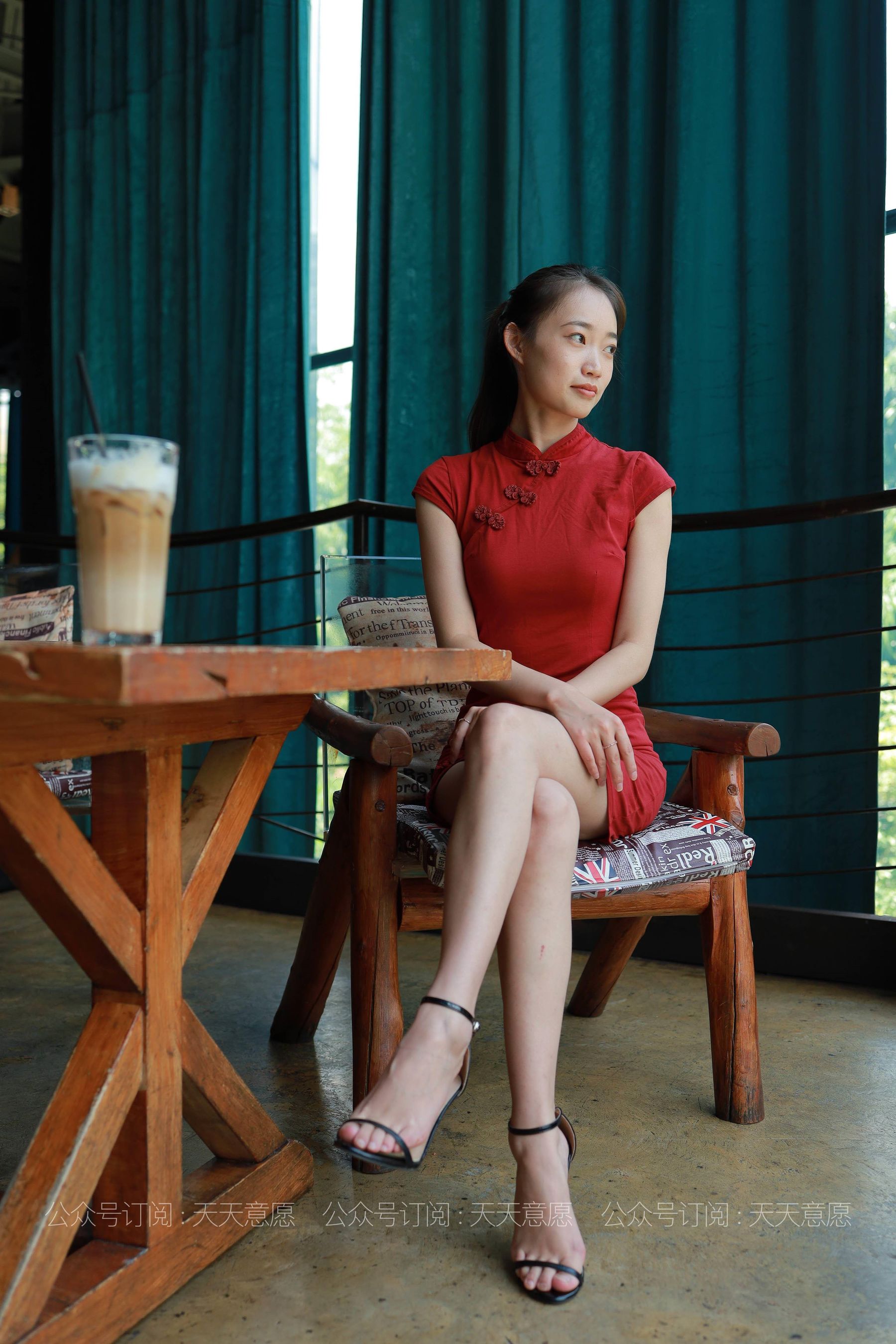 [IESS异思趣向]  模特：小高《自古红颜多美腿》
