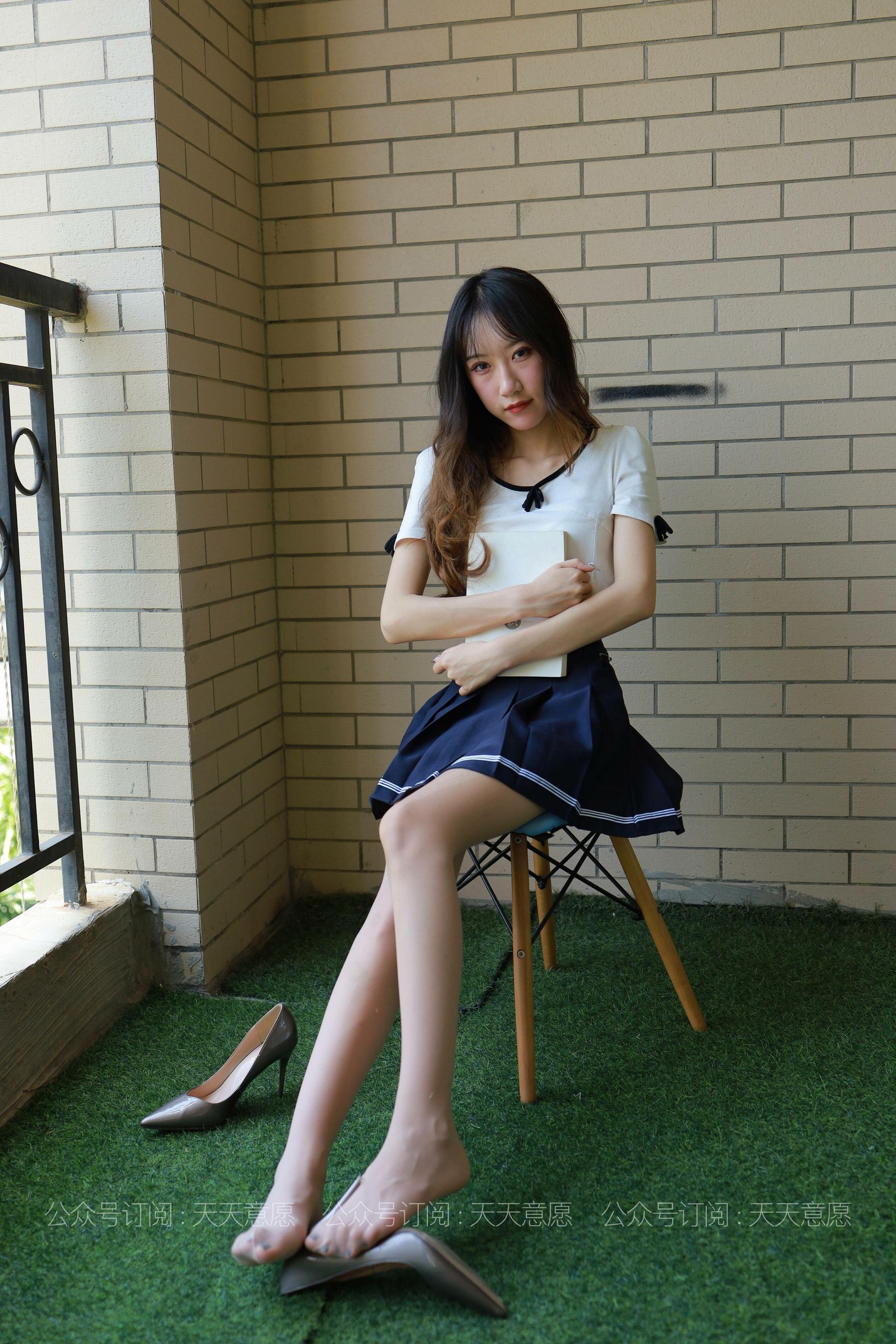 [IESS异思趣向]  模特：怡怡《长腿少女》