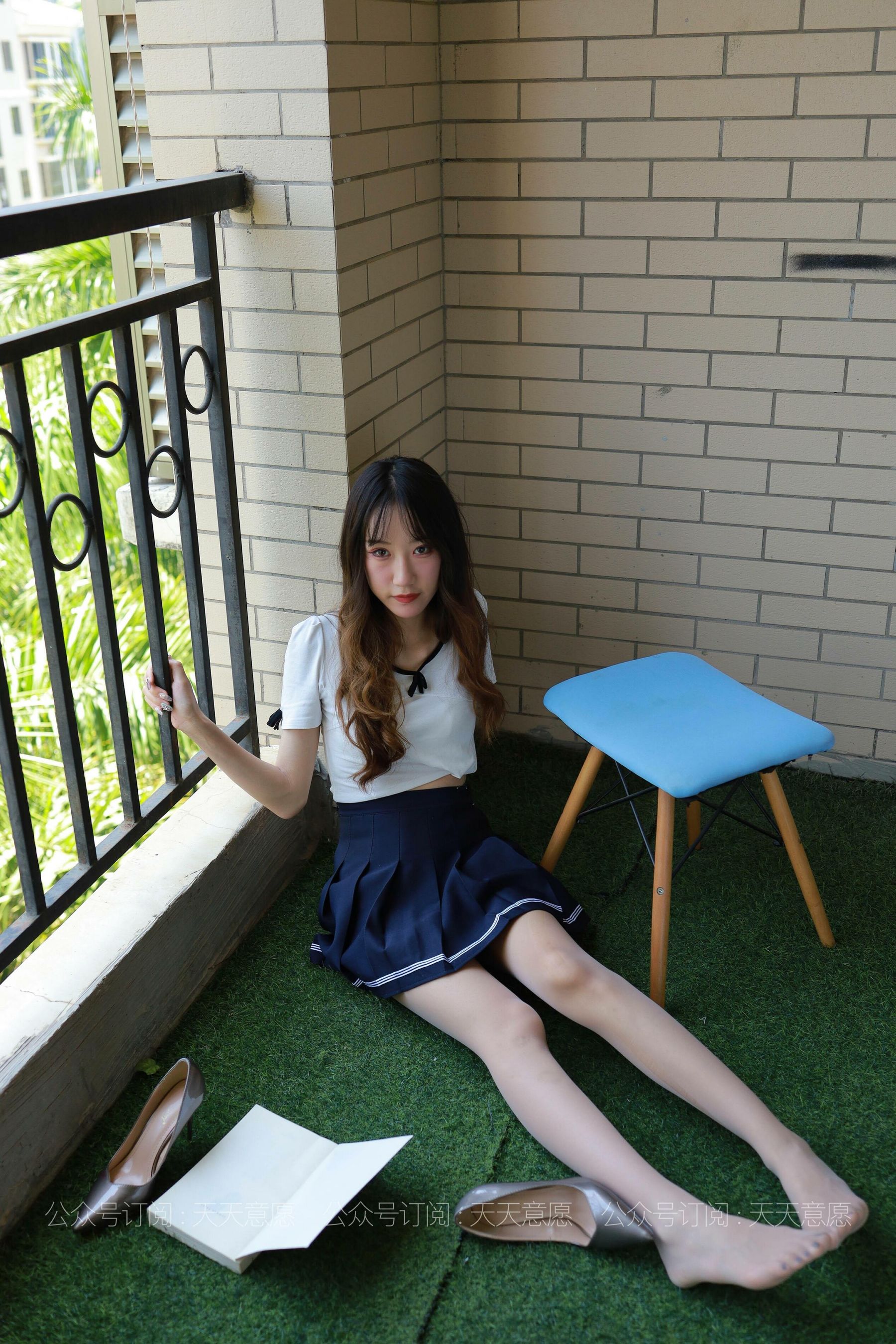 [IESS异思趣向]  模特：怡怡《长腿少女》