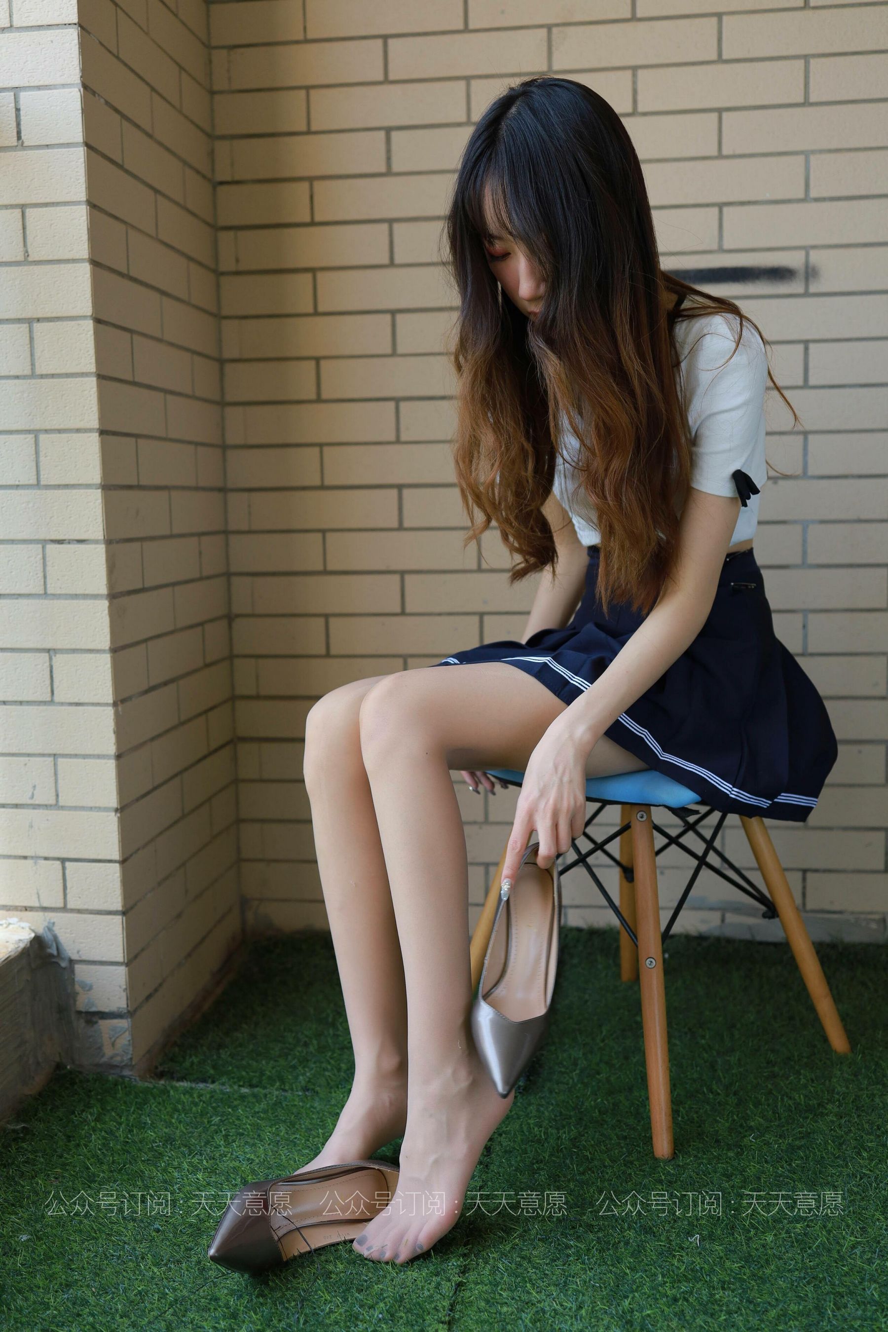 [IESS异思趣向]  模特：怡怡《长腿少女》