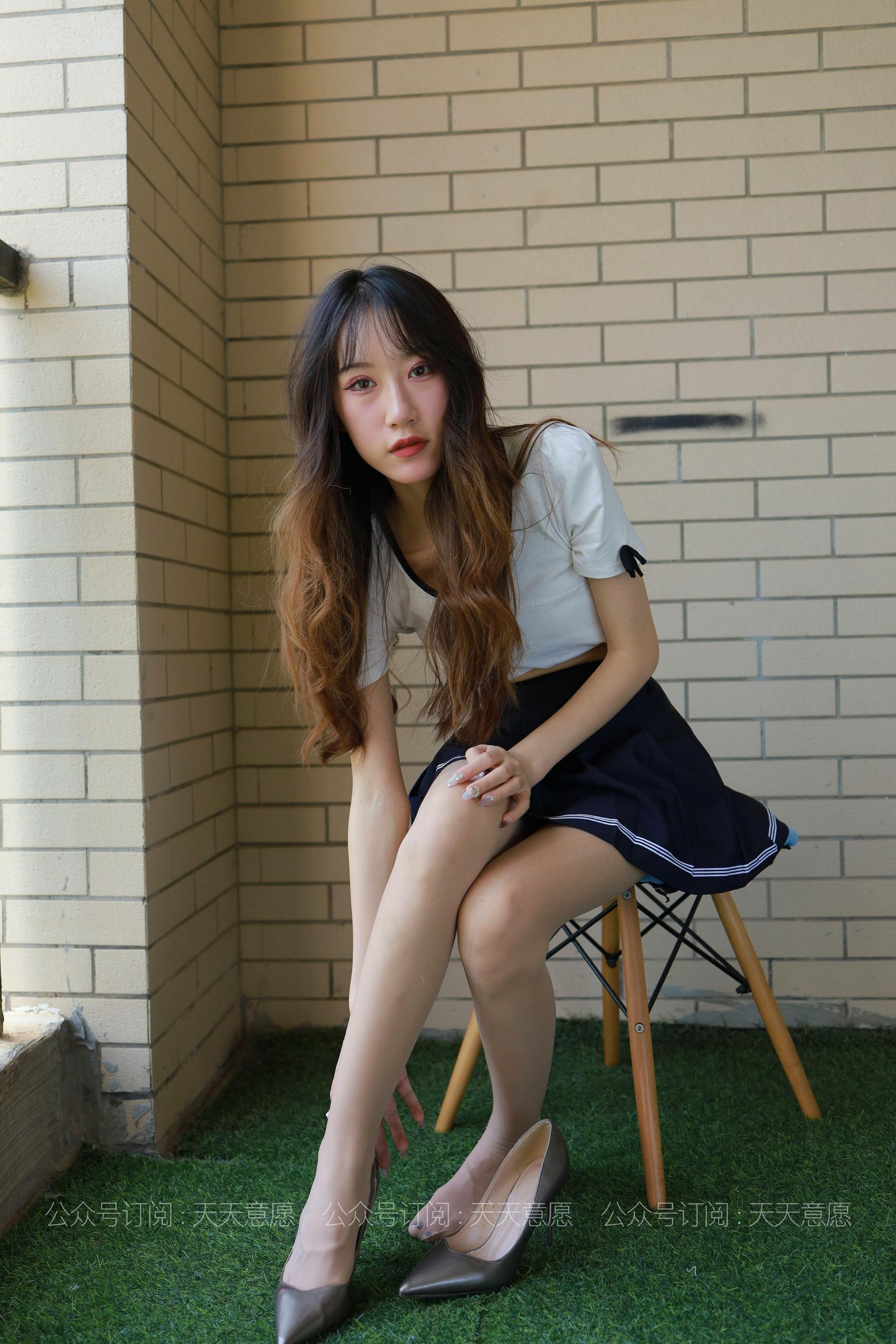 [IESS异思趣向]  模特：怡怡《长腿少女》