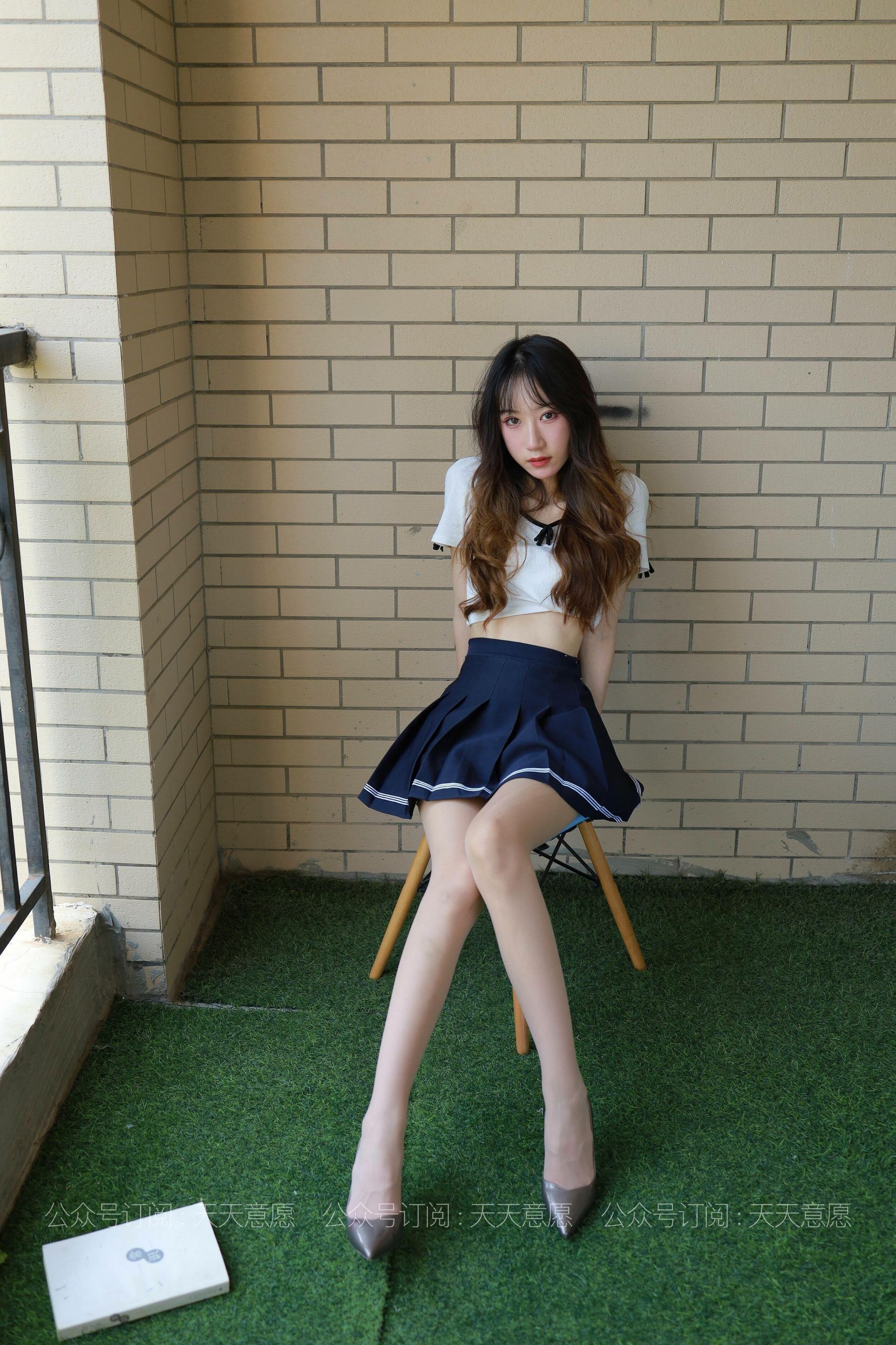 [IESS异思趣向]  模特：怡怡《长腿少女》