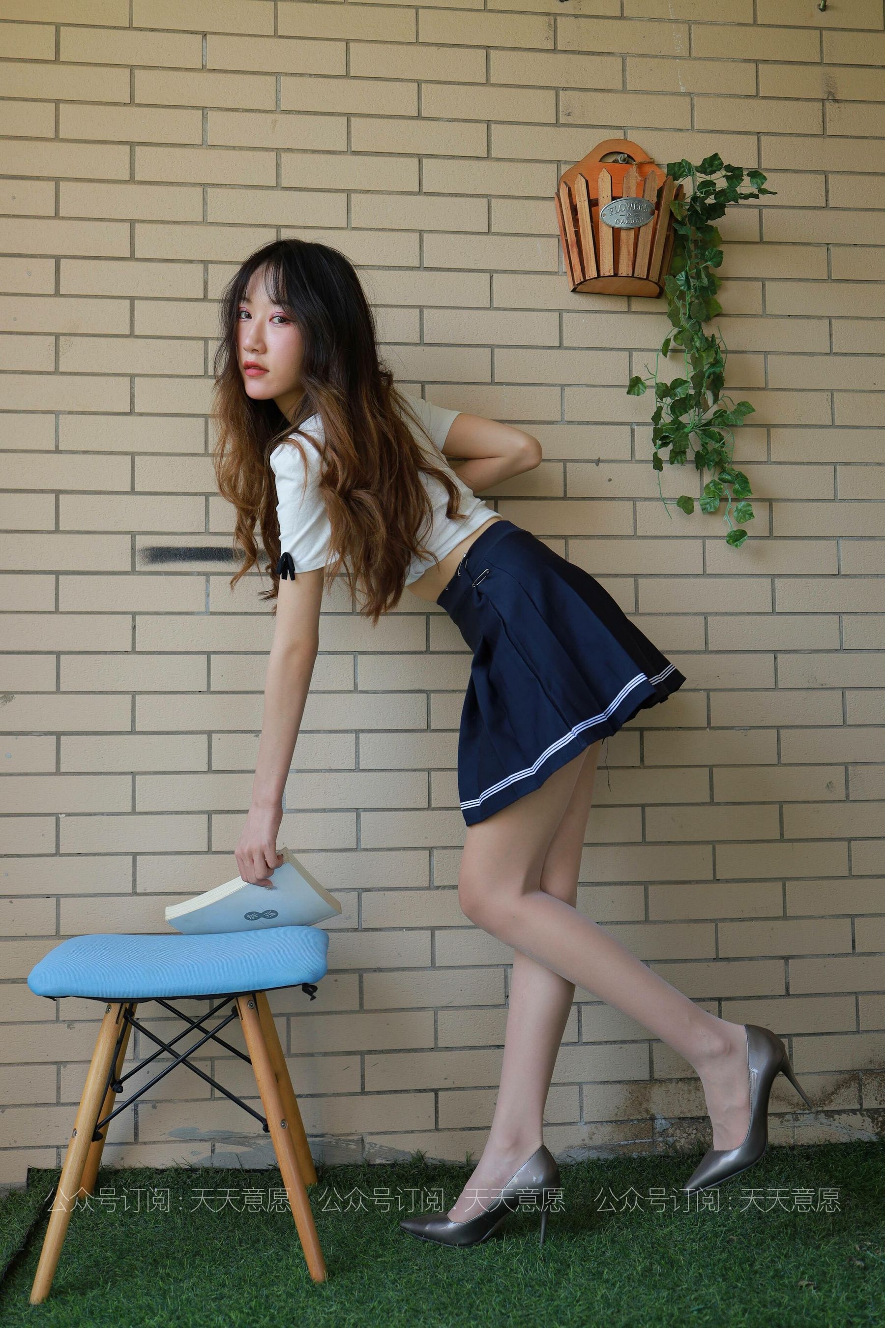 [IESS异思趣向]  模特：怡怡《长腿少女》