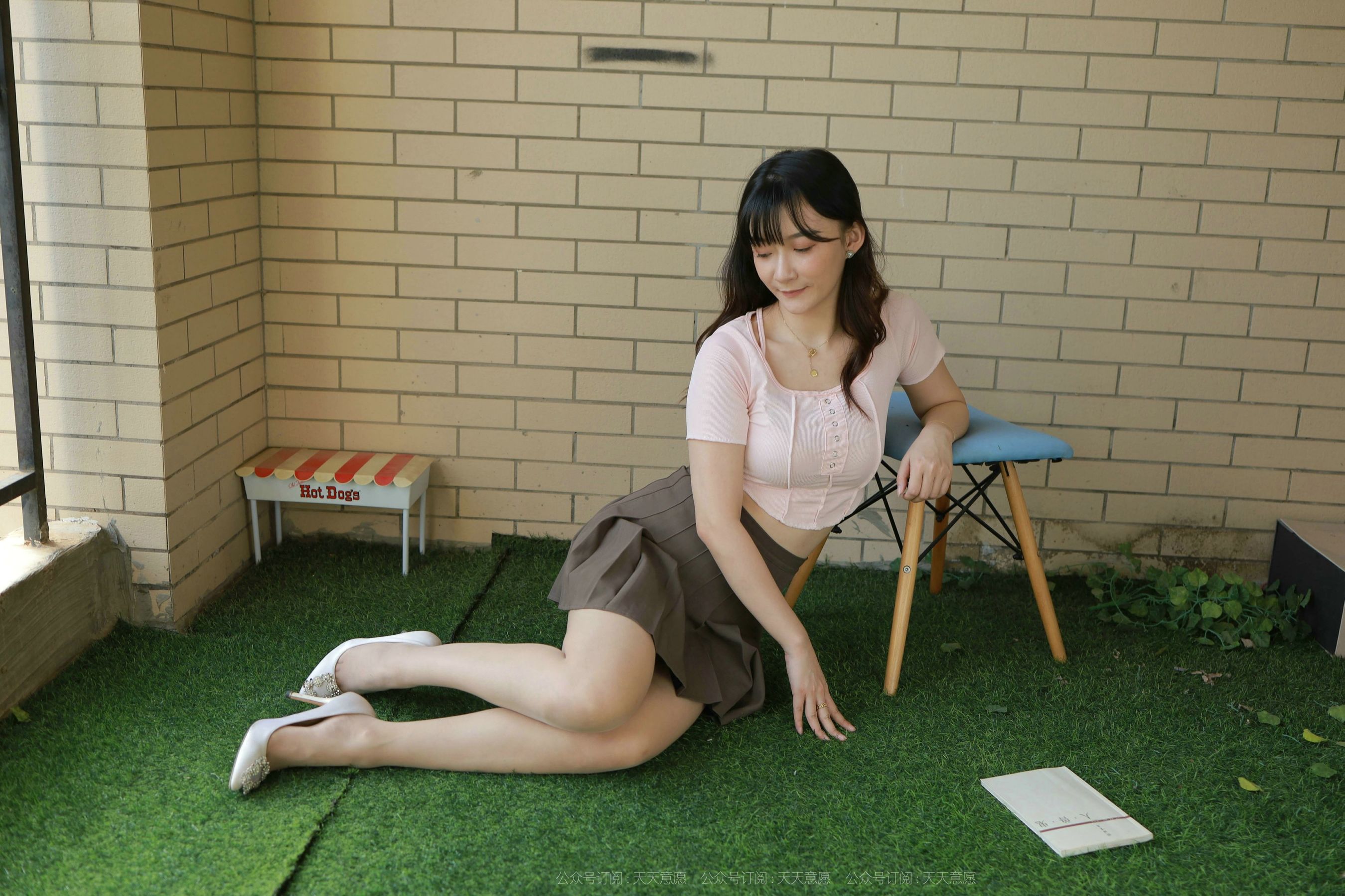 [IESS异思趣向]  模特：秋秋《阳台上的美女》