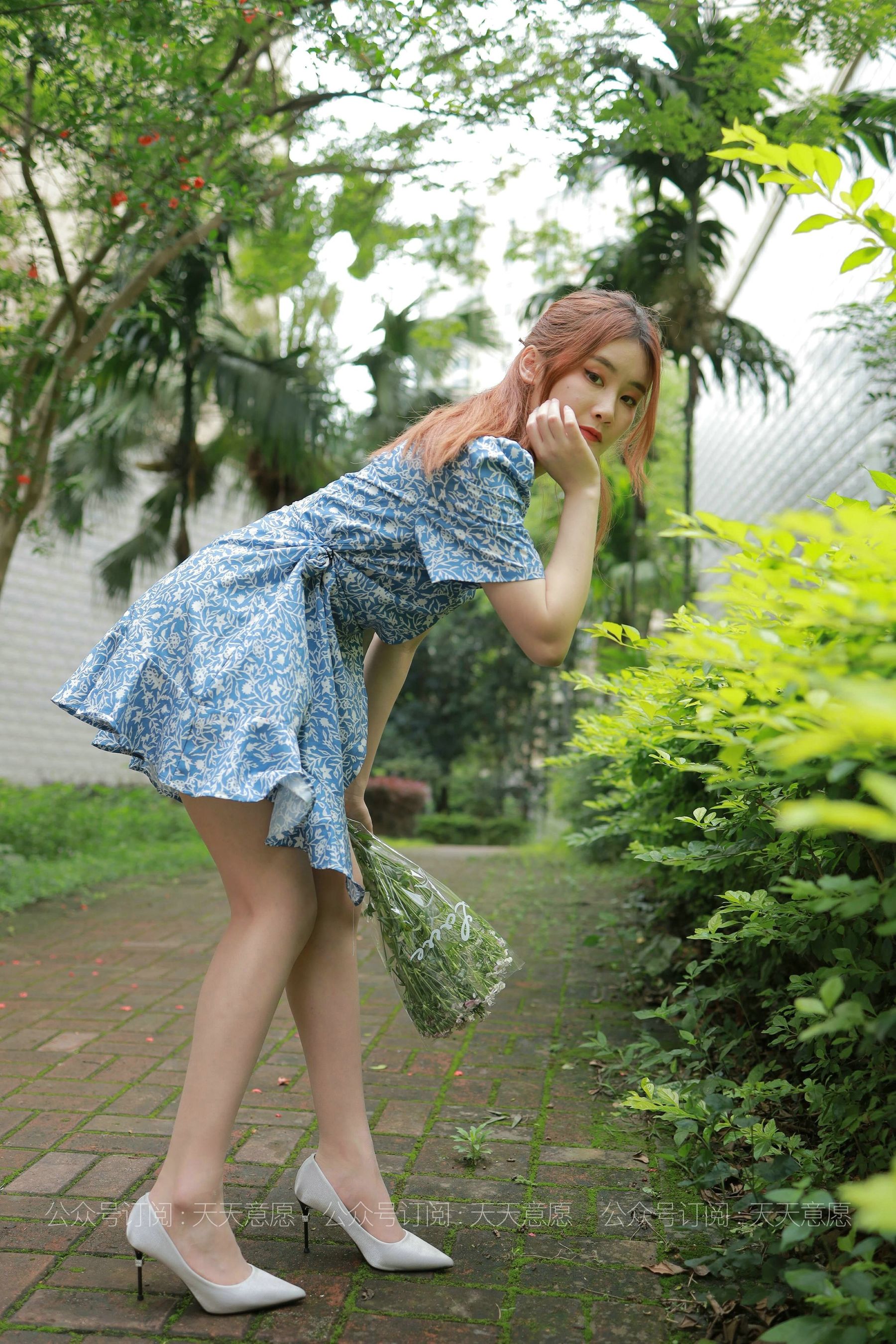 [IESS异思趣向]  模特：紫薇《卖花的小女孩》
